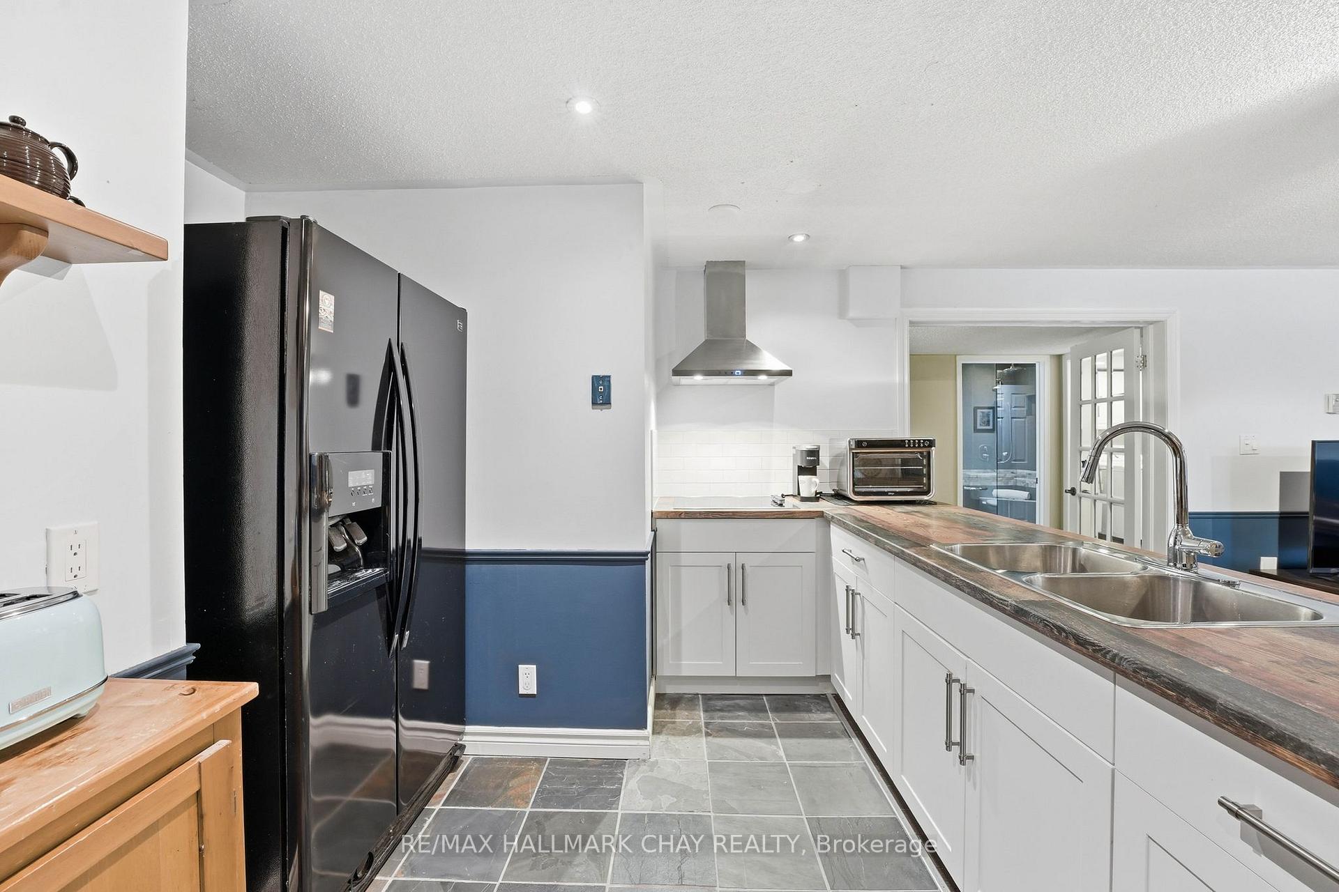 Photo 24 of 117 Brown Street, Barrie, Holly — HOMEH