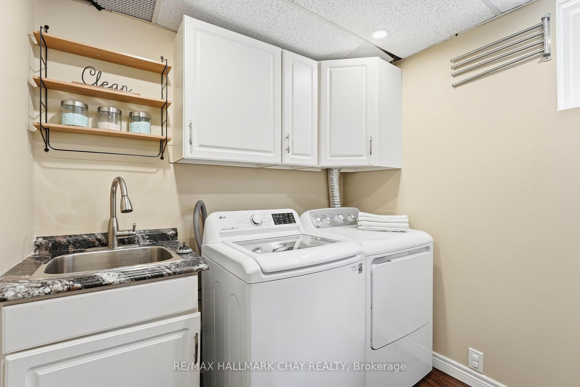 Photo 34 of 117 Brown Street, Barrie, Holly — HOMEH
