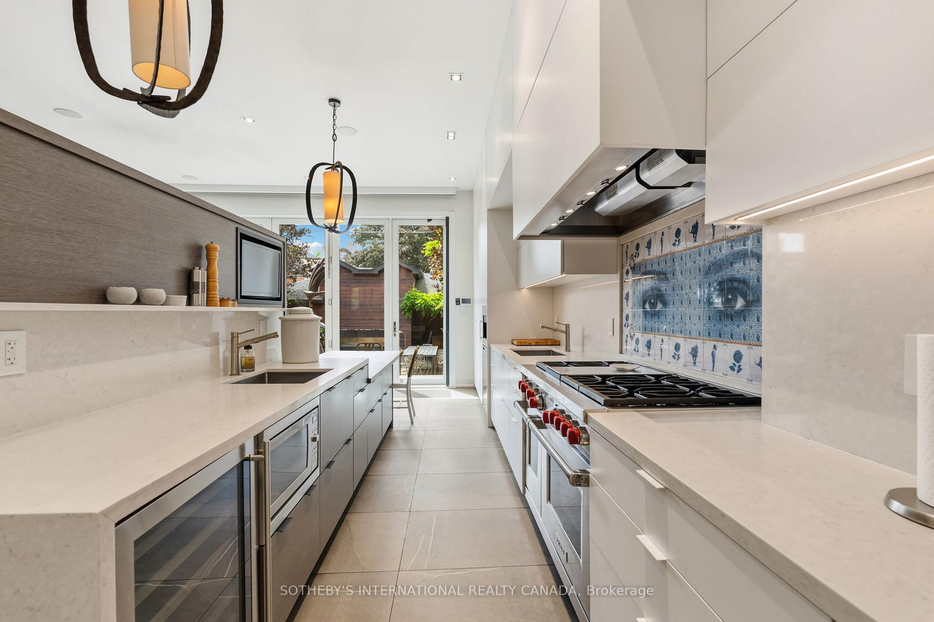 Photo 12 of 330 Palmerston Boulevard, Toronto, Palmerston-Little Italy — HOMEH