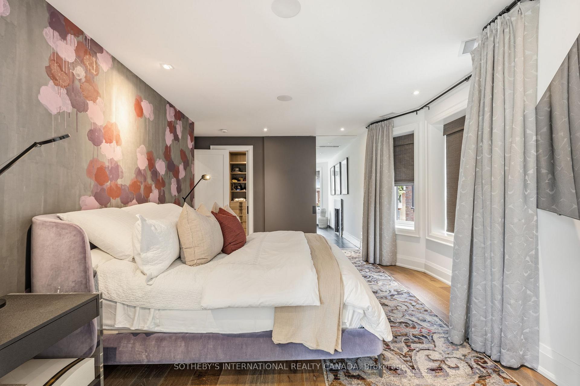 Photo 15 of 330 Palmerston Boulevard, Toronto, Palmerston-Little Italy — HOMEH