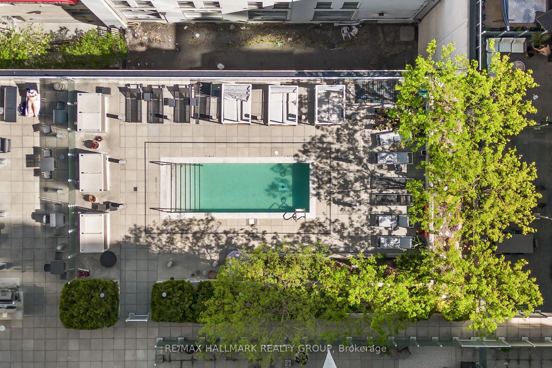 Photo 2 of Unit 1804, 324 Laurier Avenue W, Ottawa, Ottawa Centre — HOMEH