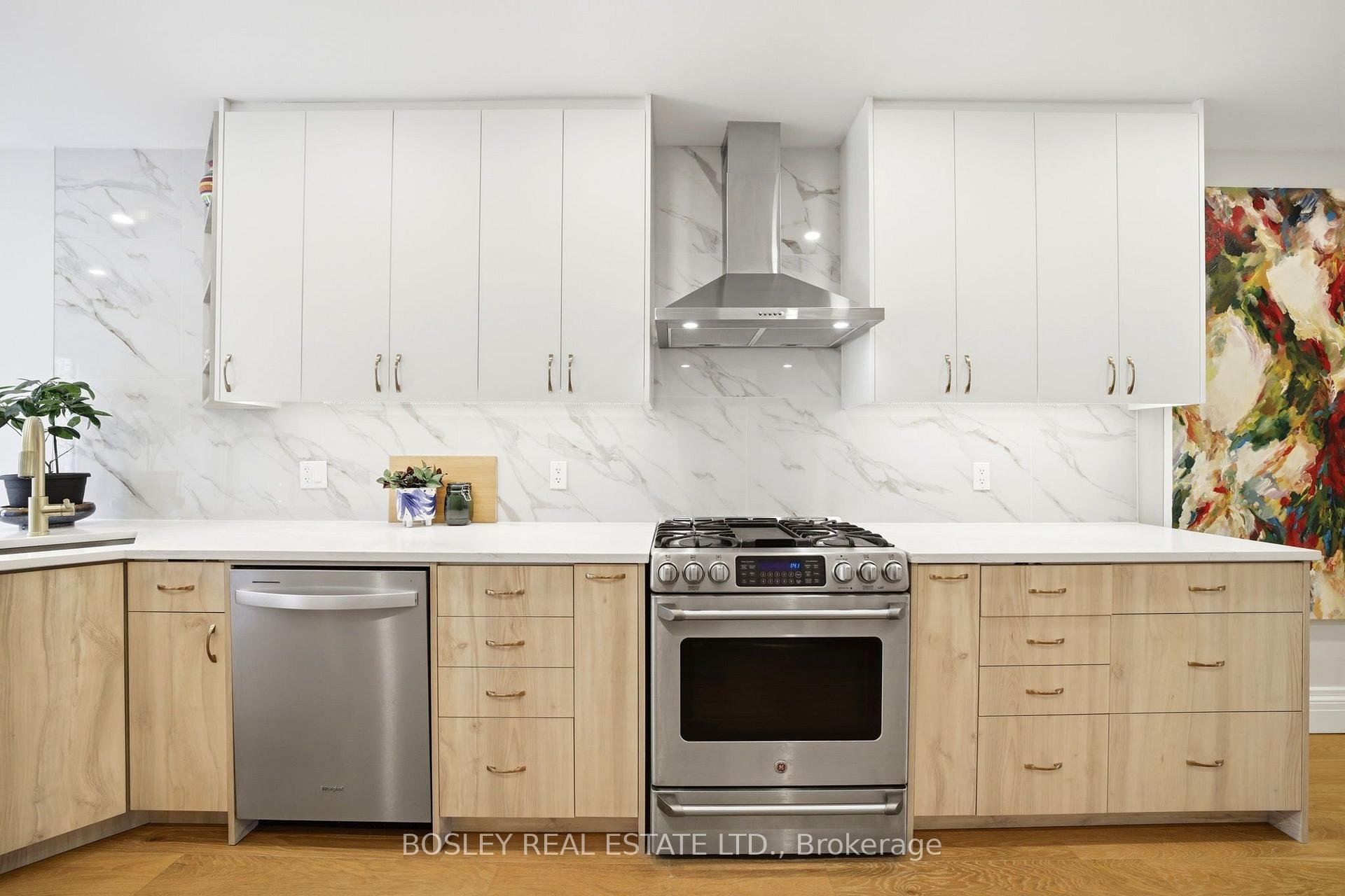 Photo 9 of 43 Gilbert Avenue, Toronto, Corso Italia-Davenport — HOMEH