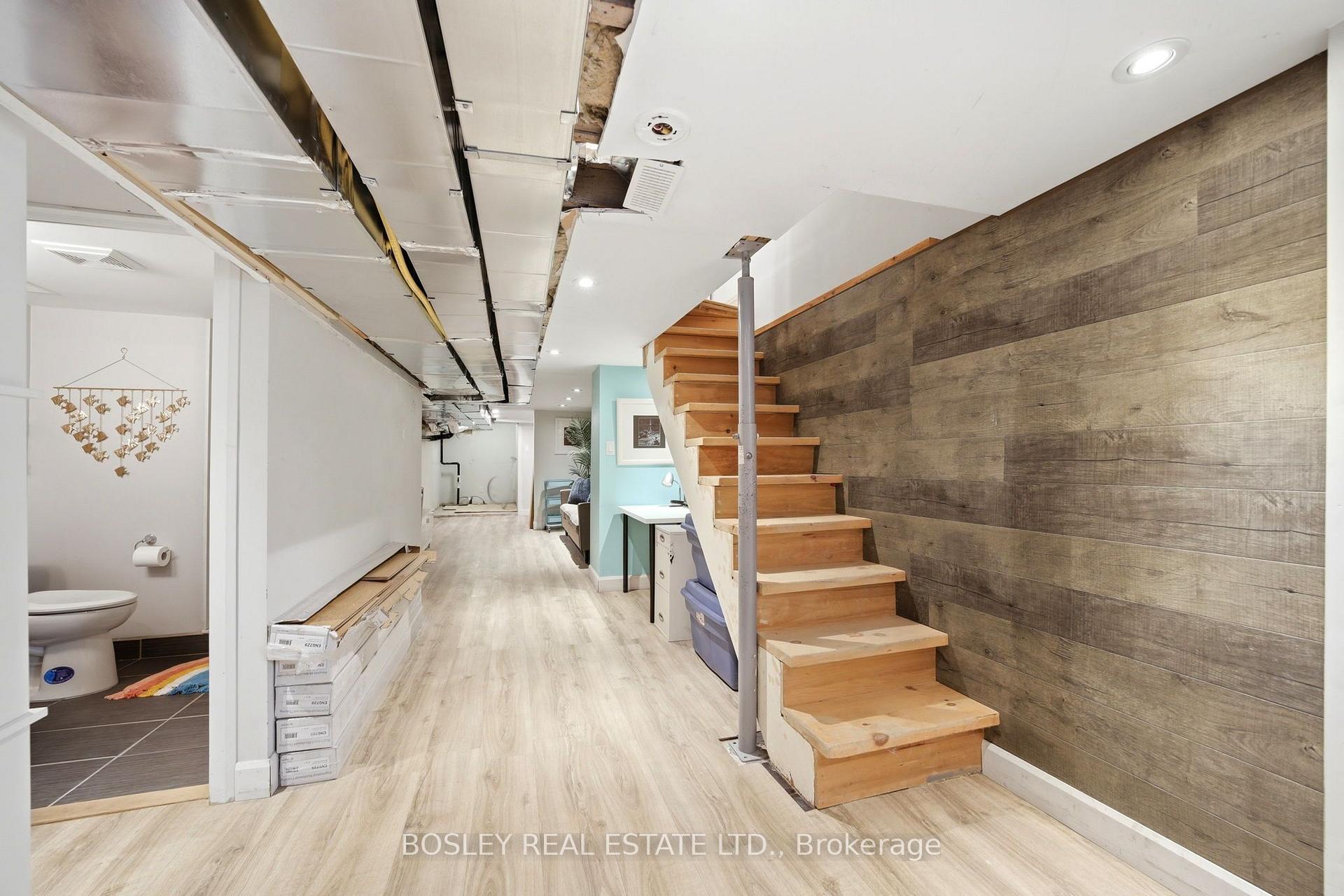Photo 31 of 43 Gilbert Avenue, Toronto, Corso Italia-Davenport — HOMEH
