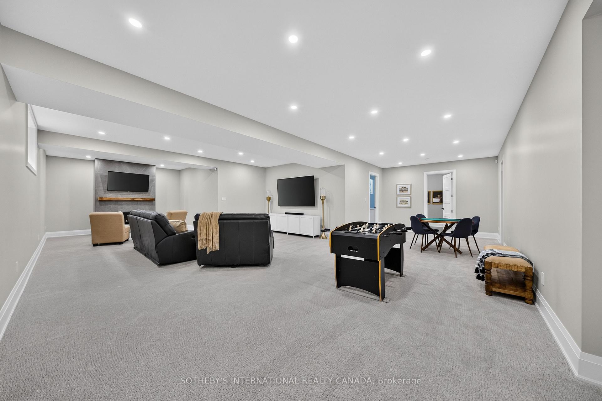 Photo 34 of 15 Langton Drive, Kitchener, Pioneer Tower West — HOMEH