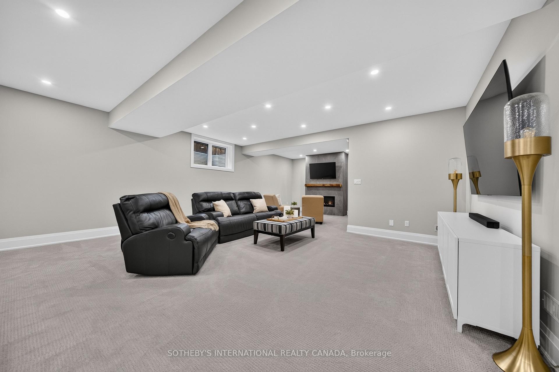Photo 35 of 15 Langton Drive, Kitchener, Pioneer Tower West — HOMEH