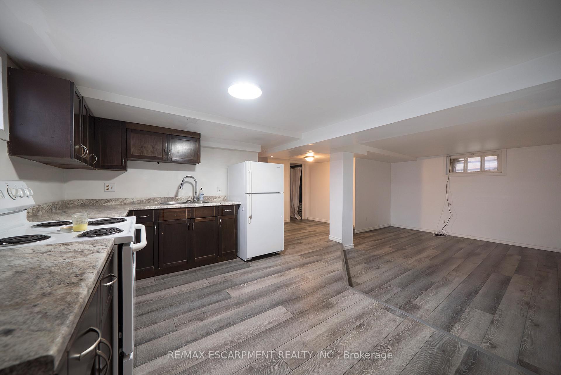 Photo 11 of 294 Darling Street, Brantford, East Ward — HOMEH