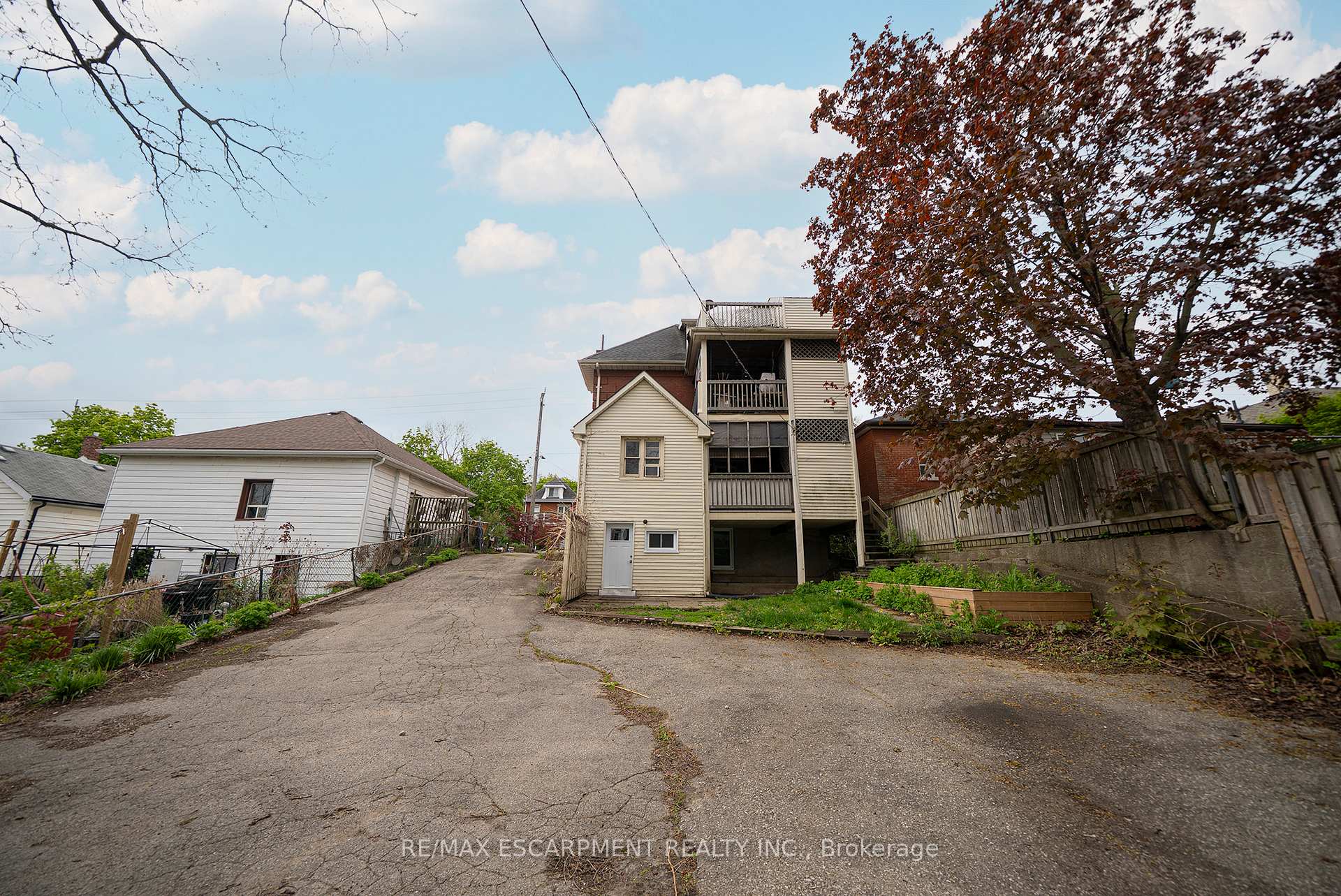Photo 33 of 294 Darling Street, Brantford, East Ward — HOMEH