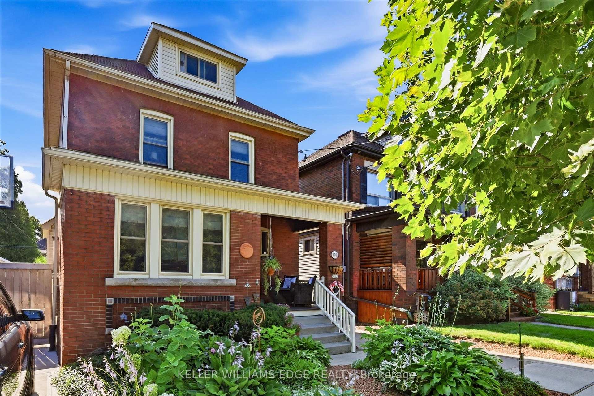 Photo 2 of 191 London Street S, Hamilton, Delta — HOMEH