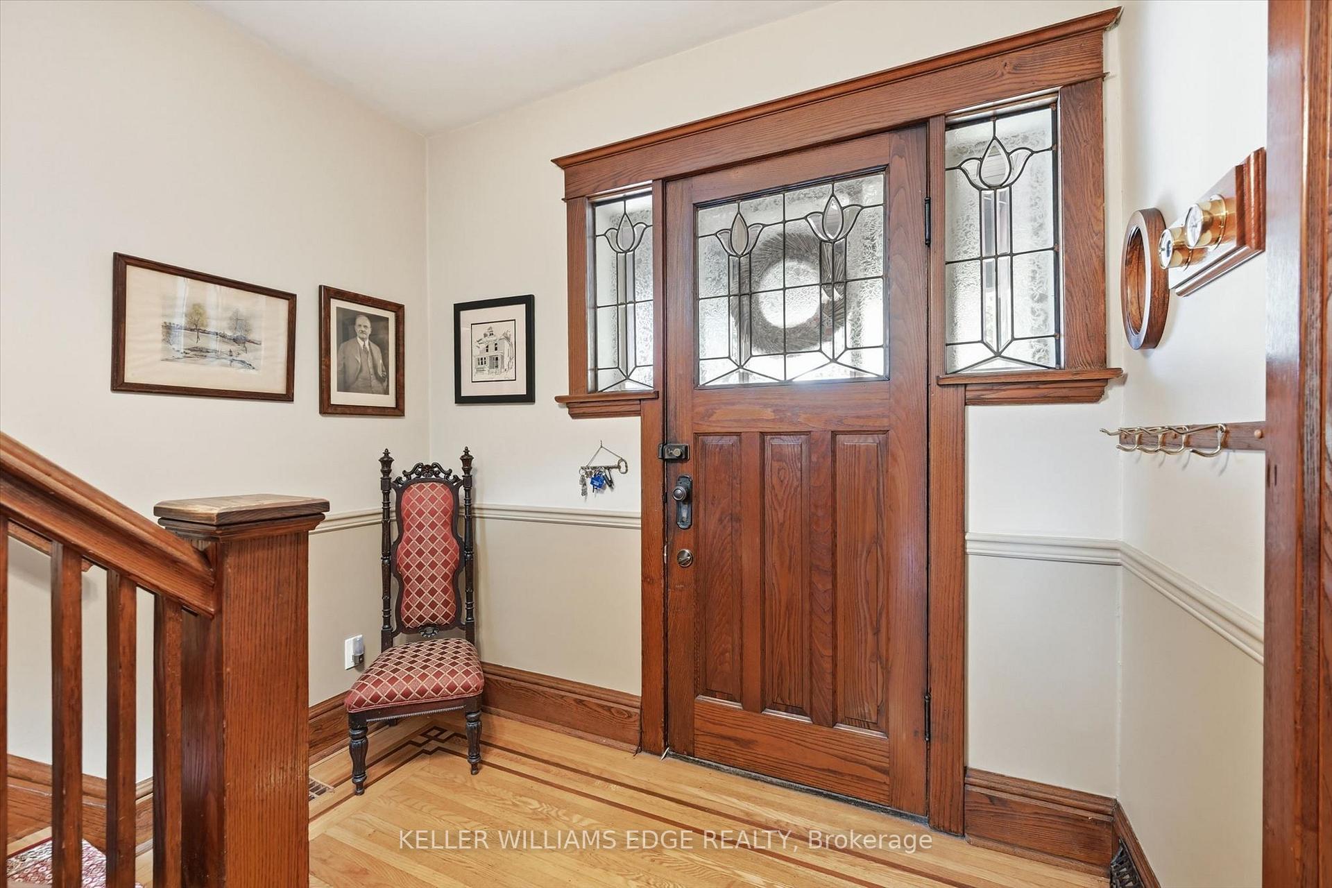 Photo 4 of 191 London Street S, Hamilton, Delta — HOMEH