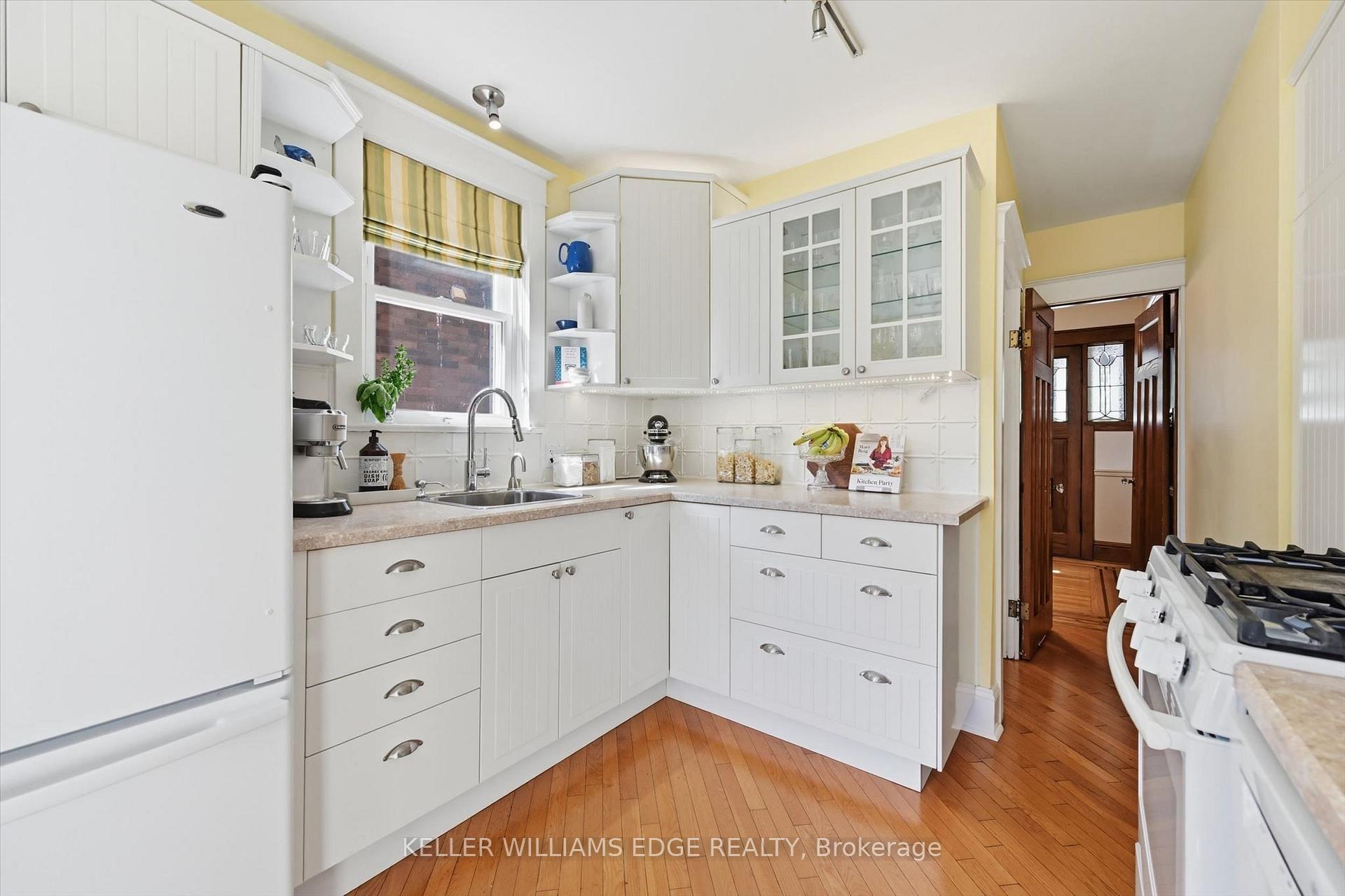 Photo 14 of 191 London Street S, Hamilton, Delta — HOMEH