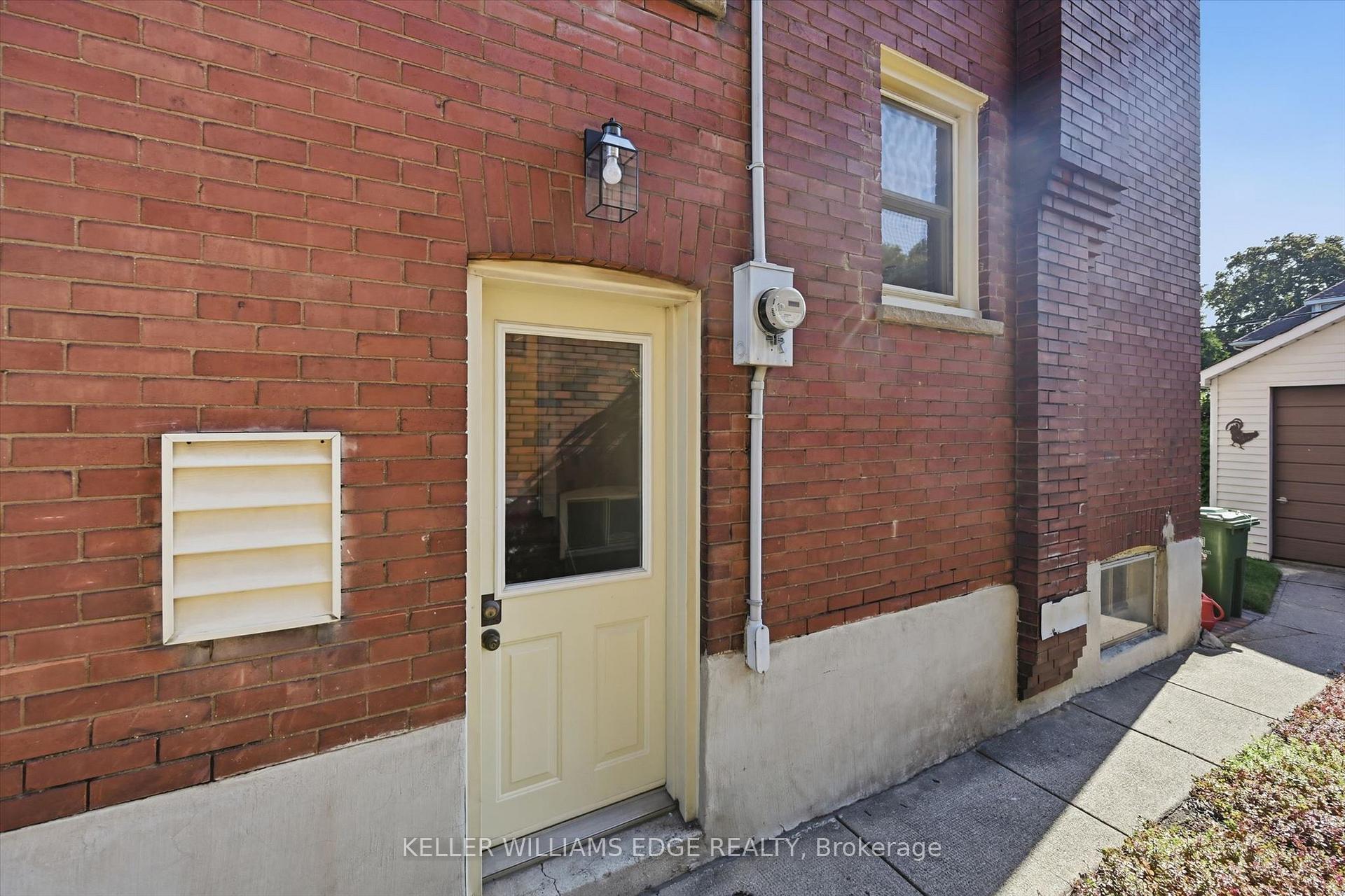 Photo 37 of 191 London Street S, Hamilton, Delta — HOMEH