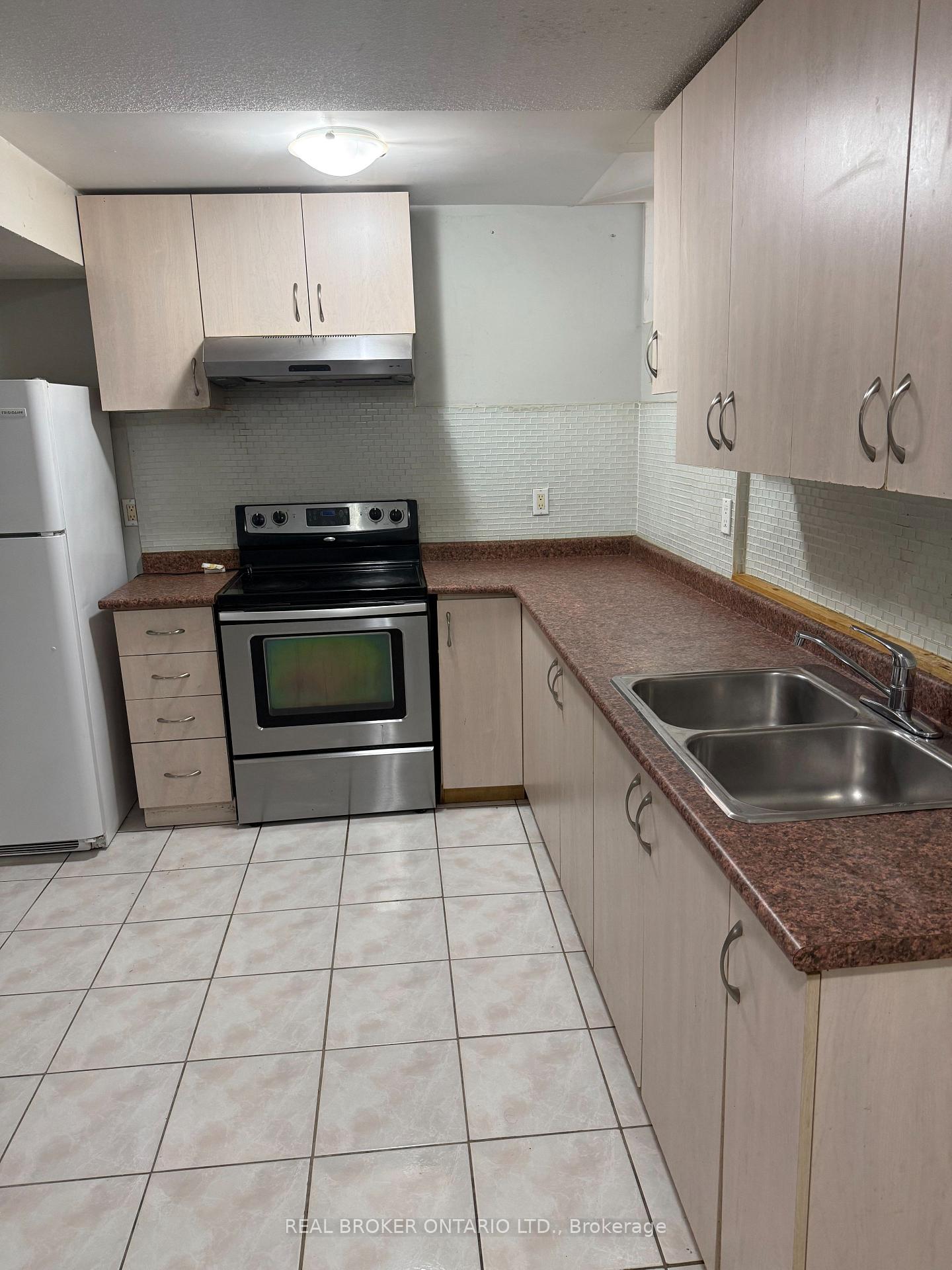 Photo 7 of Unit Basement, 205 La Rocca Avenue, Vaughan, Vellore Village — HOMEH