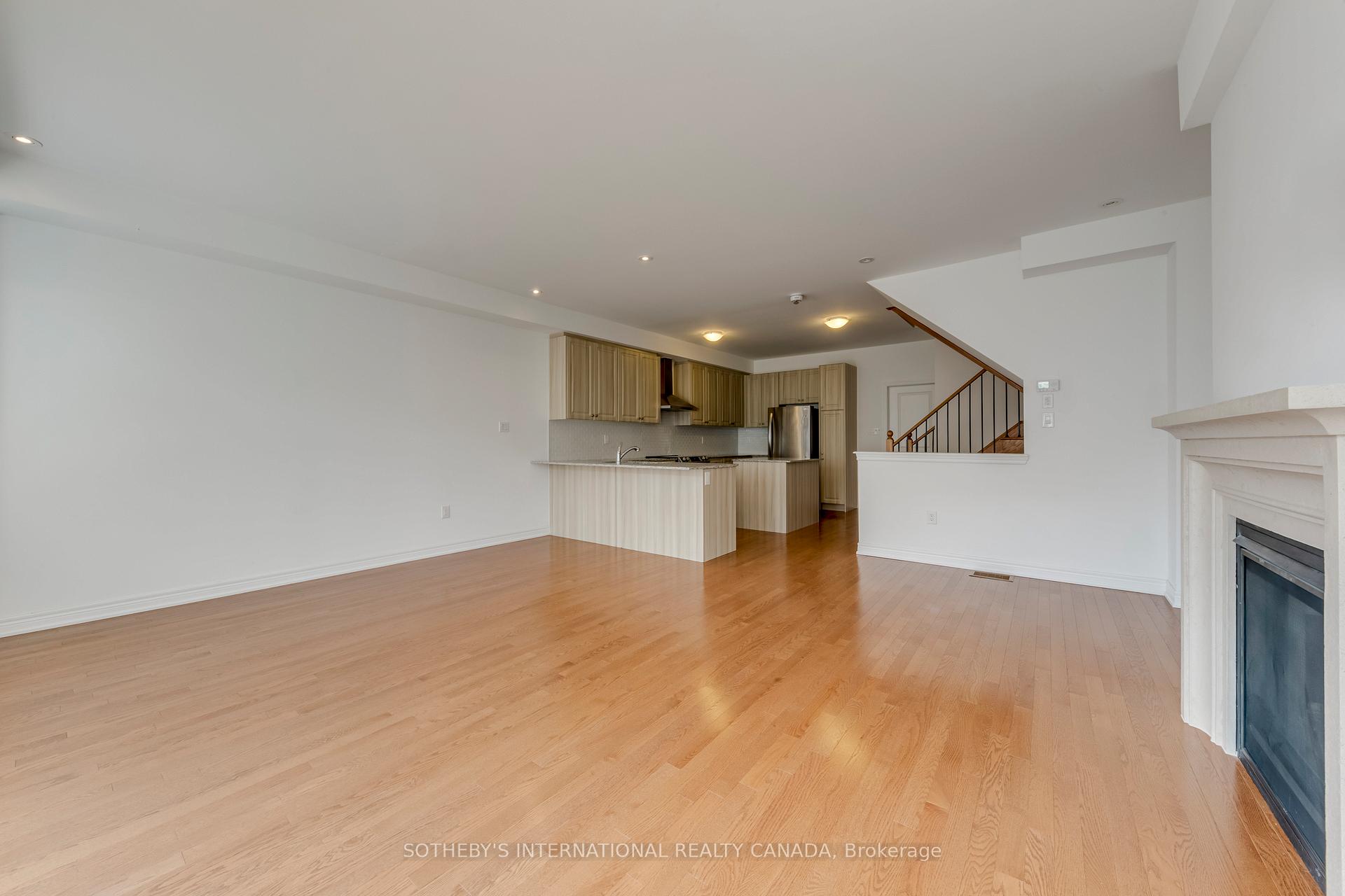 Photo 16 of 2289 Khalsa Gate, Oakville, Westmount — HOMEH