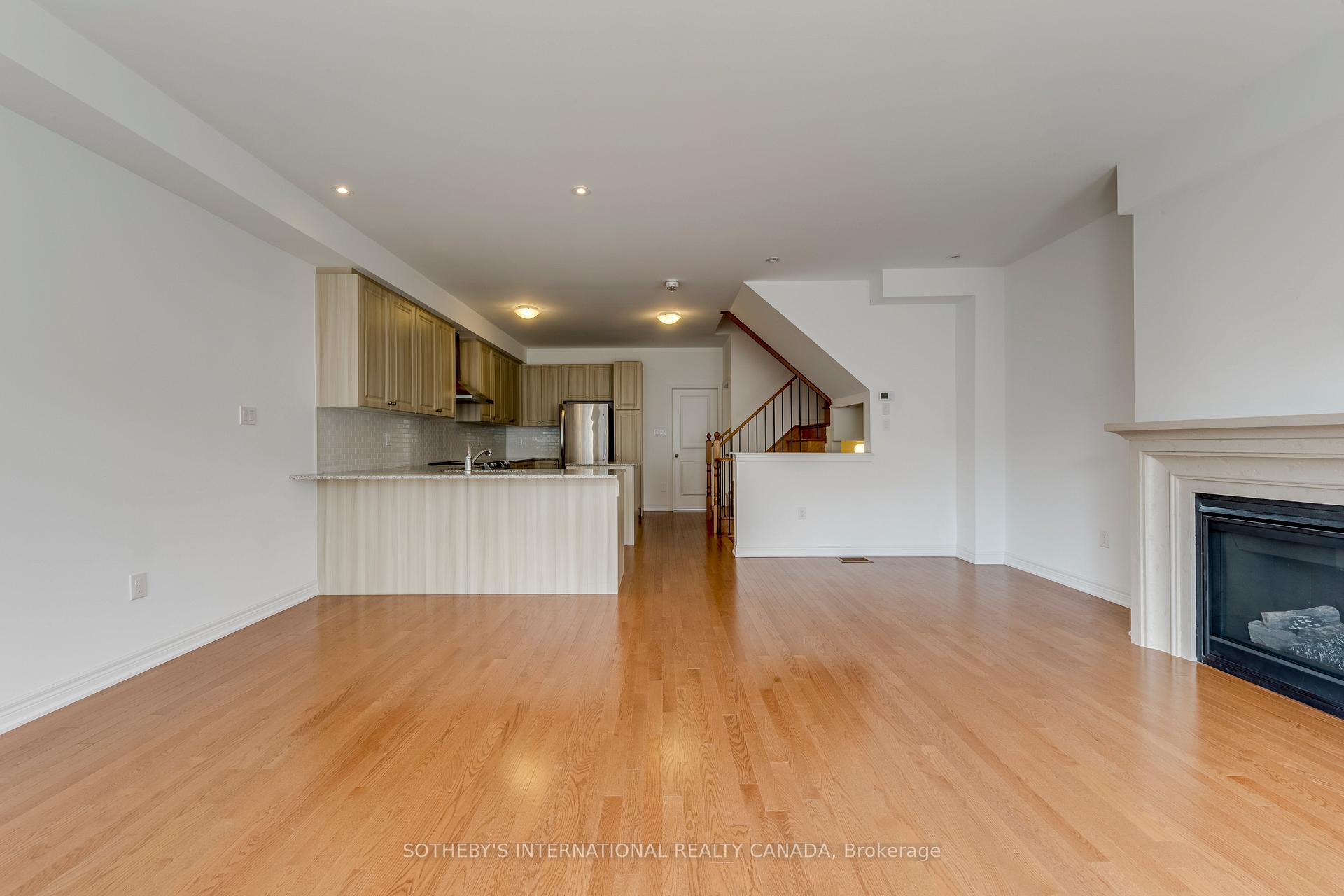 Photo 17 of 2289 Khalsa Gate, Oakville, Westmount — HOMEH