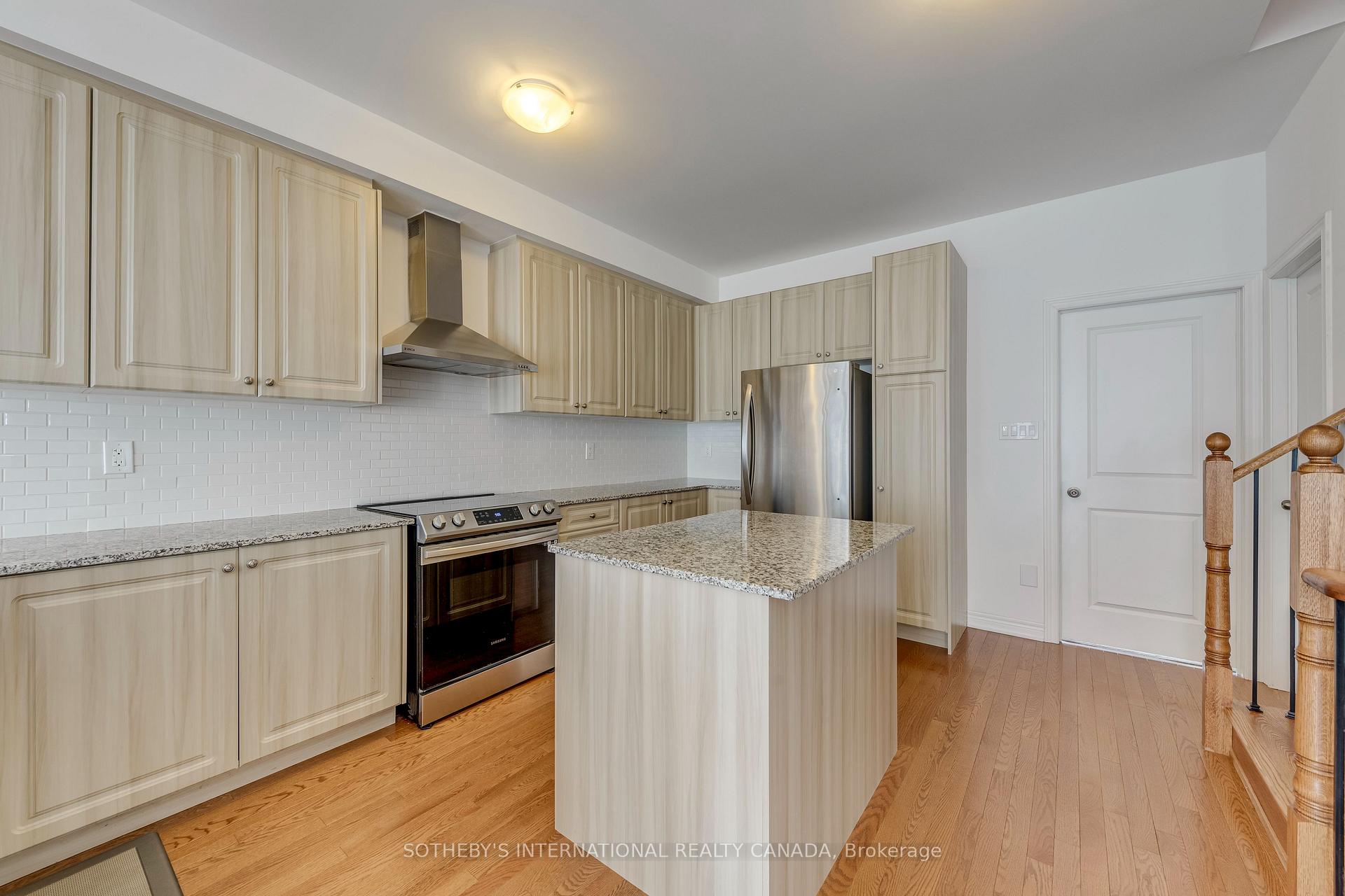 Photo 22 of 2289 Khalsa Gate, Oakville, Westmount — HOMEH