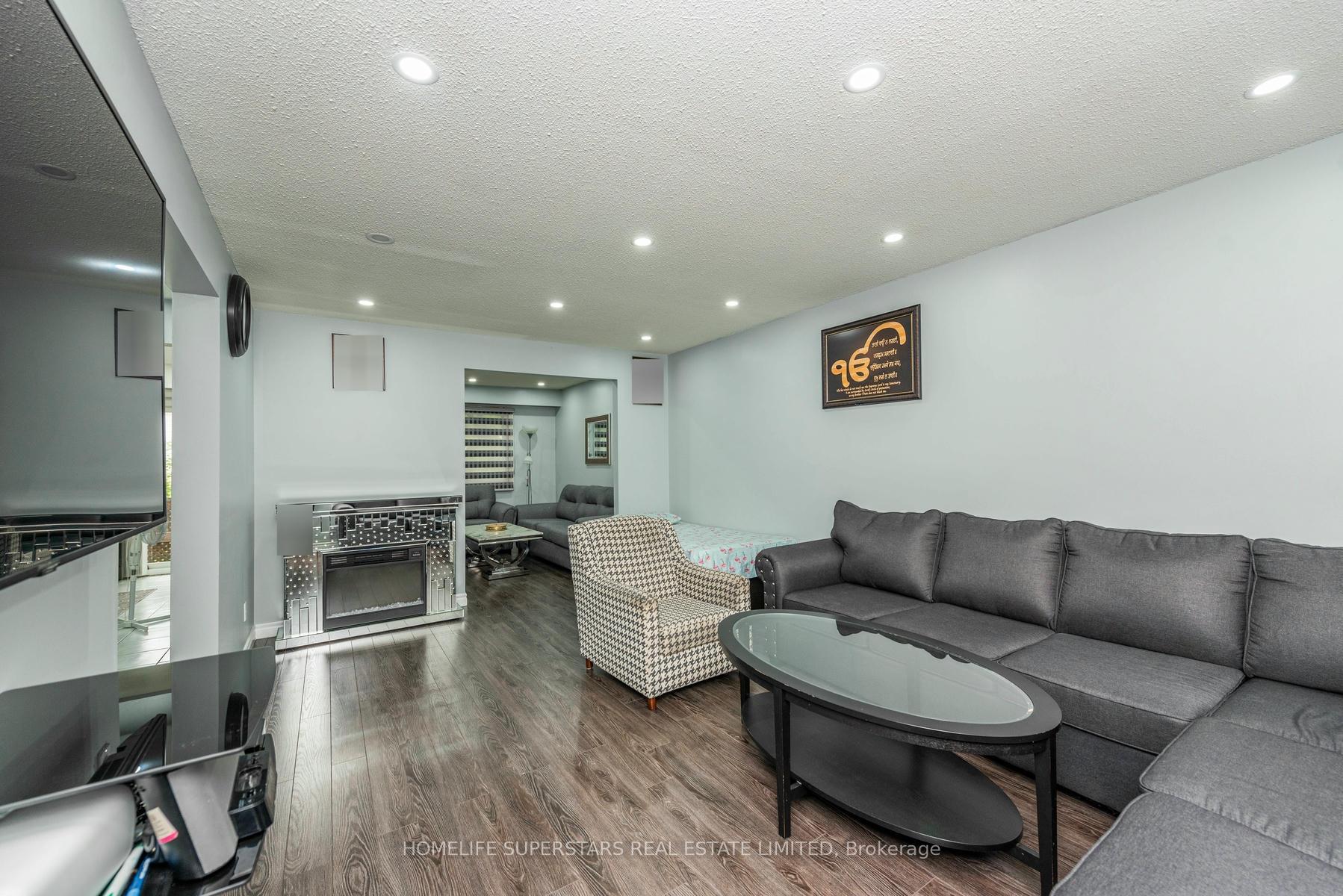 Photo 7 of Unit 50, 7475 Goreway Drive, Mississauga, Malton — HOMEH