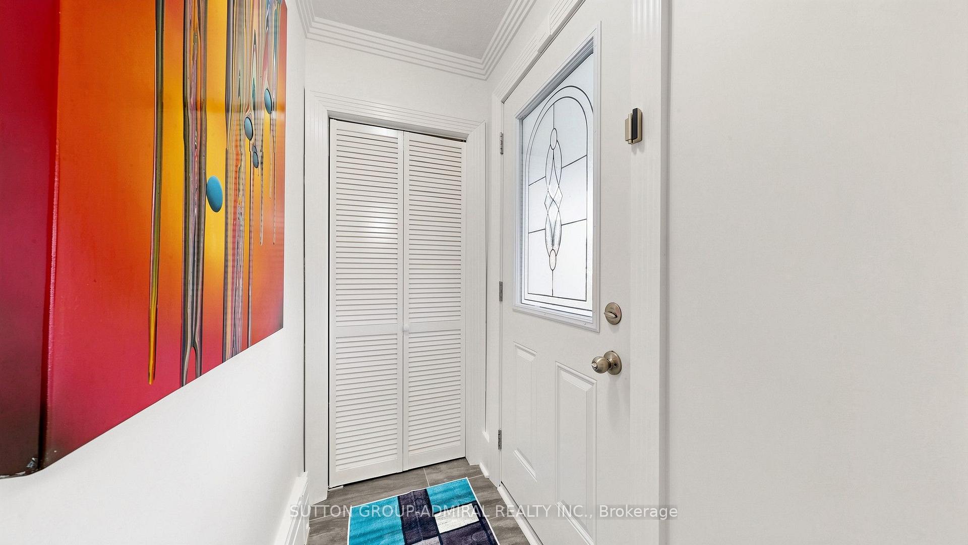 Photo 5 of 12 Laxis Avenue, North York, Mount Dennis — HOMEH