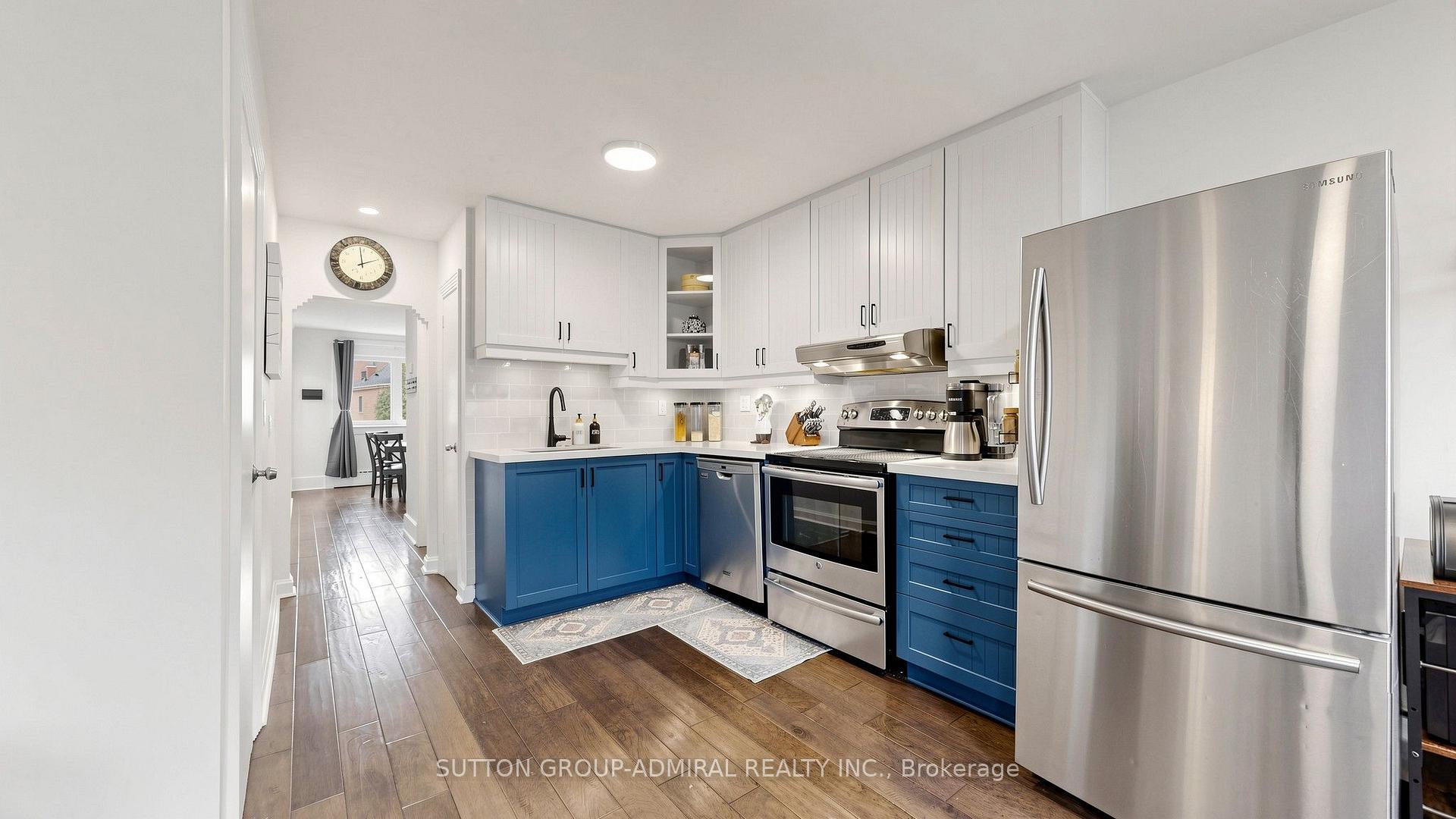 Photo 10 of 12 Laxis Avenue, North York, Mount Dennis — HOMEH