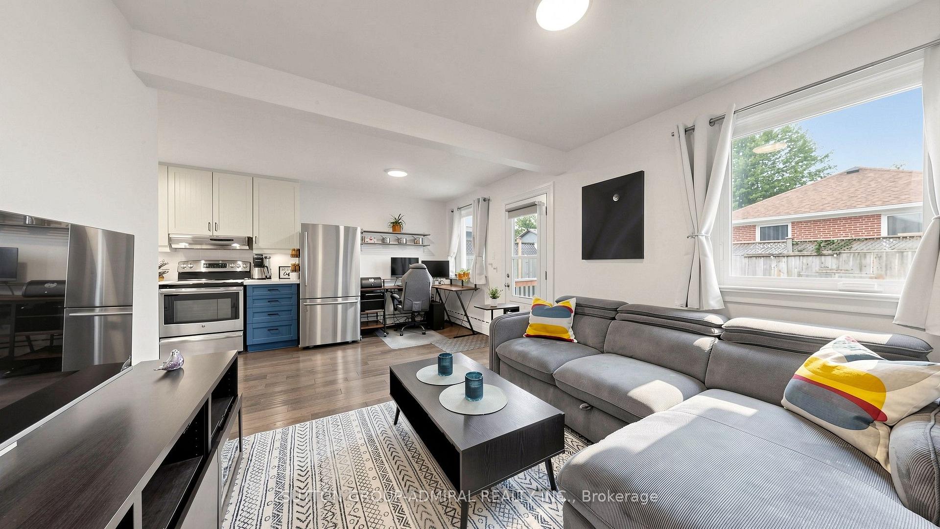 Photo 15 of 12 Laxis Avenue, North York, Mount Dennis — HOMEH