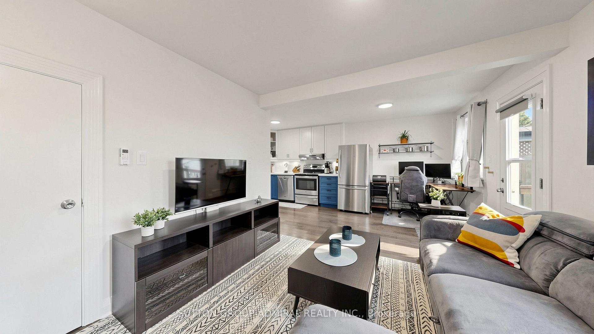 Photo 17 of 12 Laxis Avenue, North York, Mount Dennis — HOMEH
