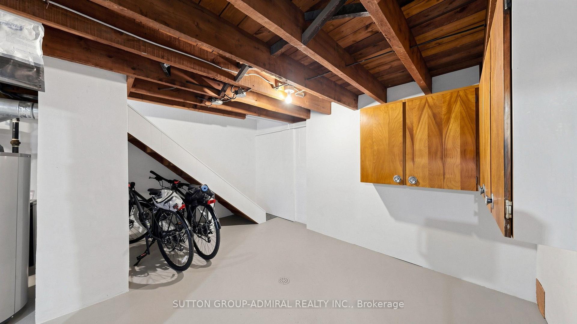 Photo 23 of 12 Laxis Avenue, North York, Mount Dennis — HOMEH