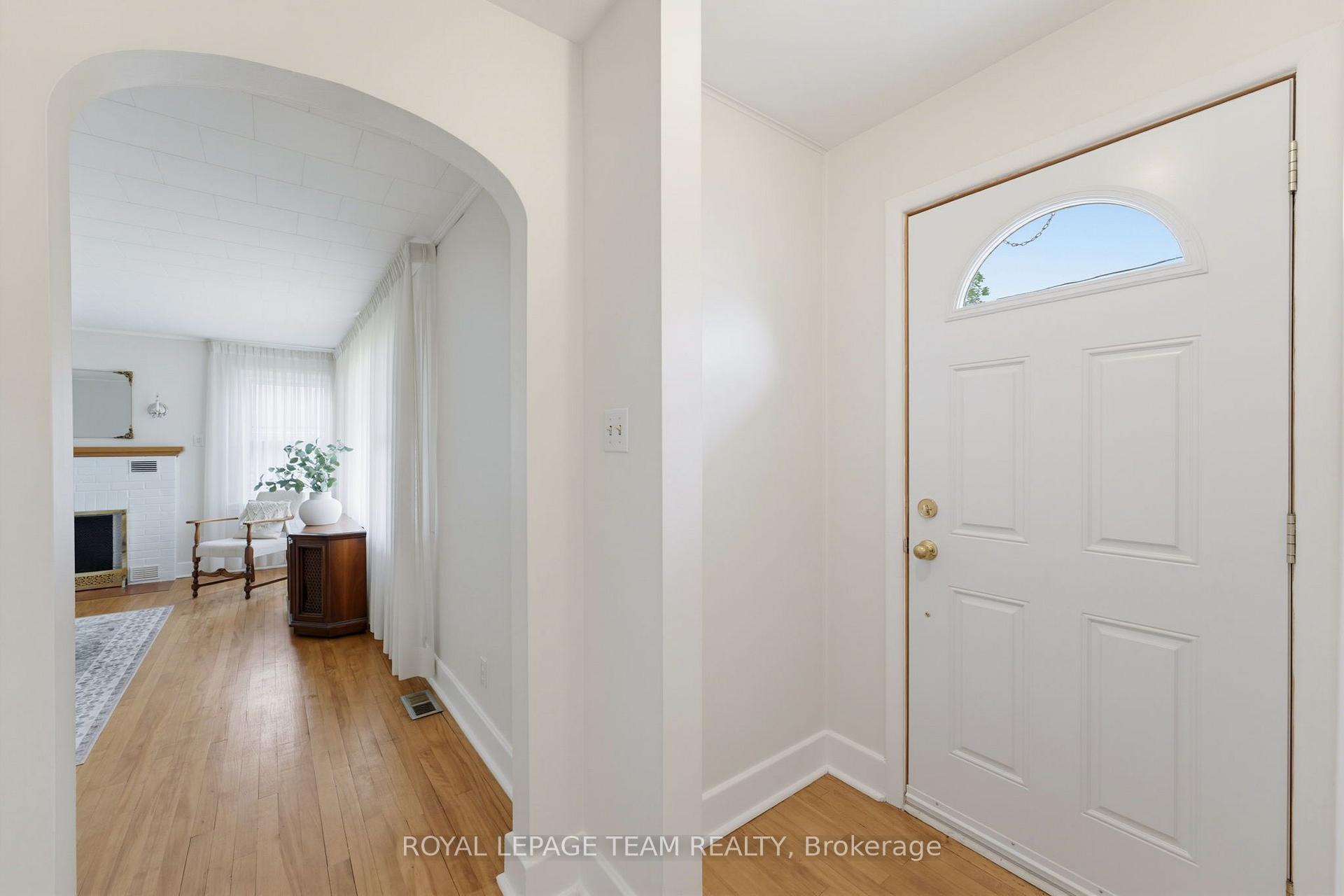 Photo 5 of 28 Catherine Street, Smiths Falls, Smiths Falls — HOMEH
