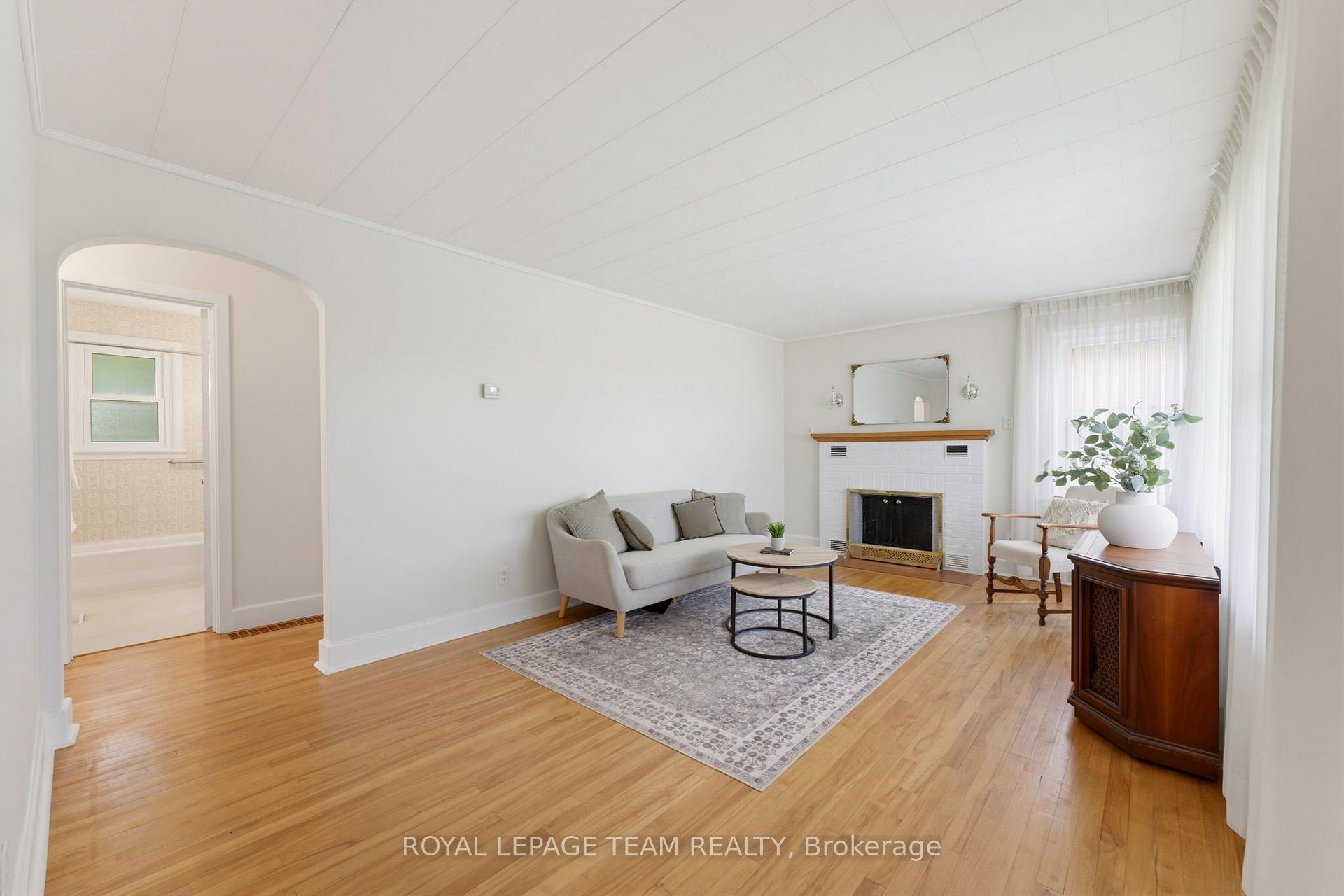 Photo 6 of 28 Catherine Street, Smiths Falls, Smiths Falls — HOMEH