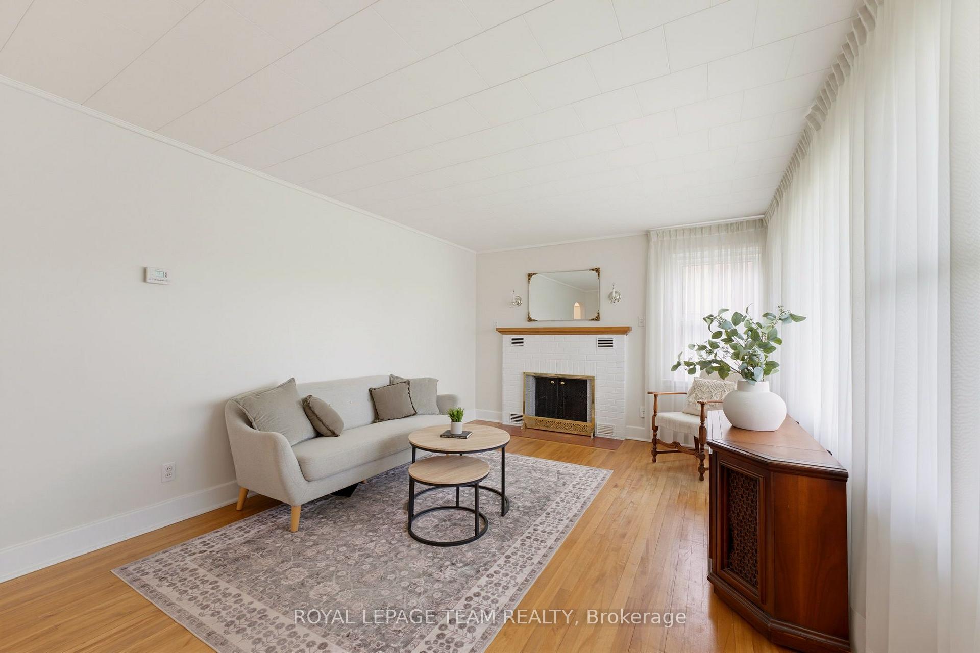 Photo 9 of 28 Catherine Street, Smiths Falls, Smiths Falls — HOMEH