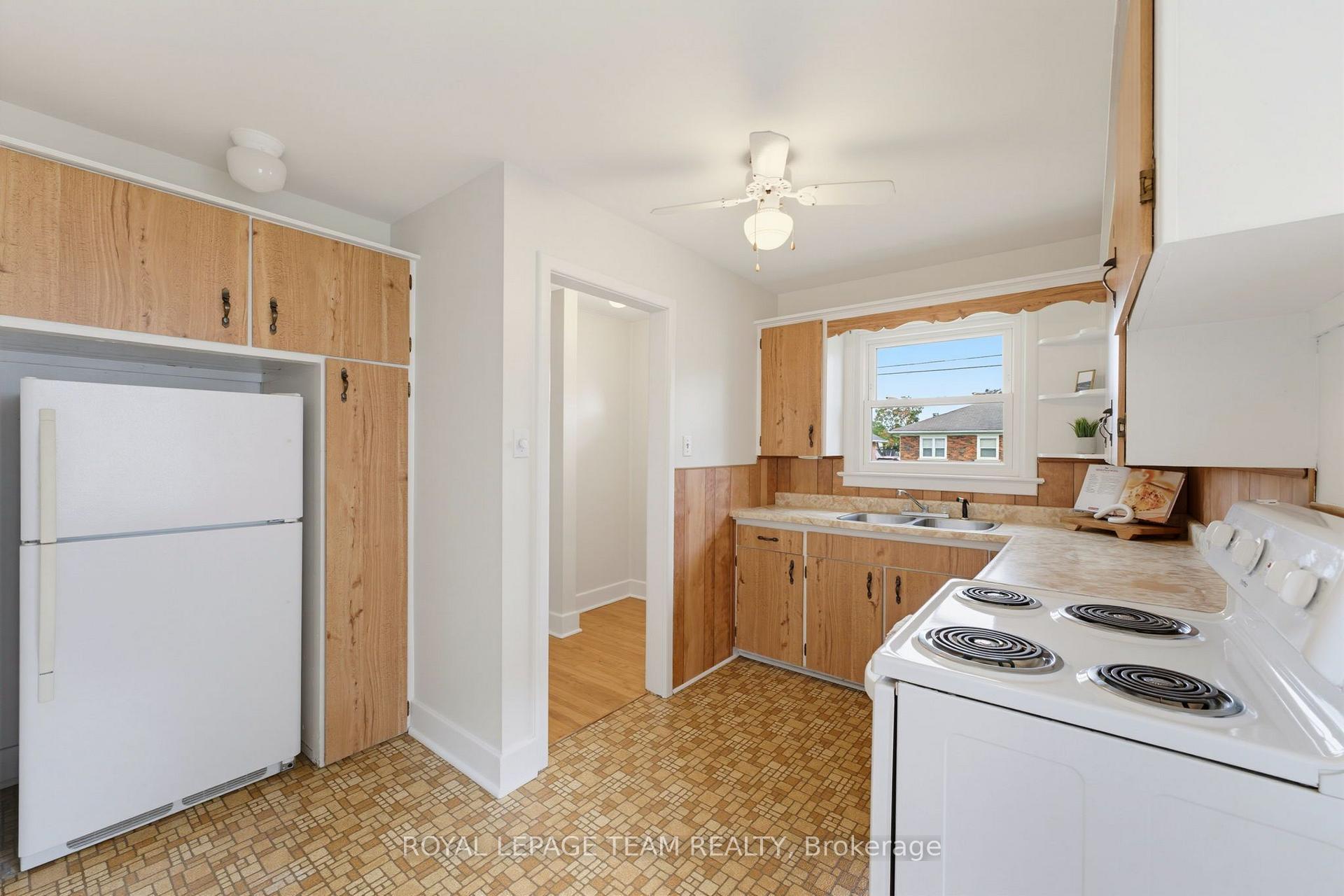 Photo 13 of 28 Catherine Street, Smiths Falls, Smiths Falls — HOMEH
