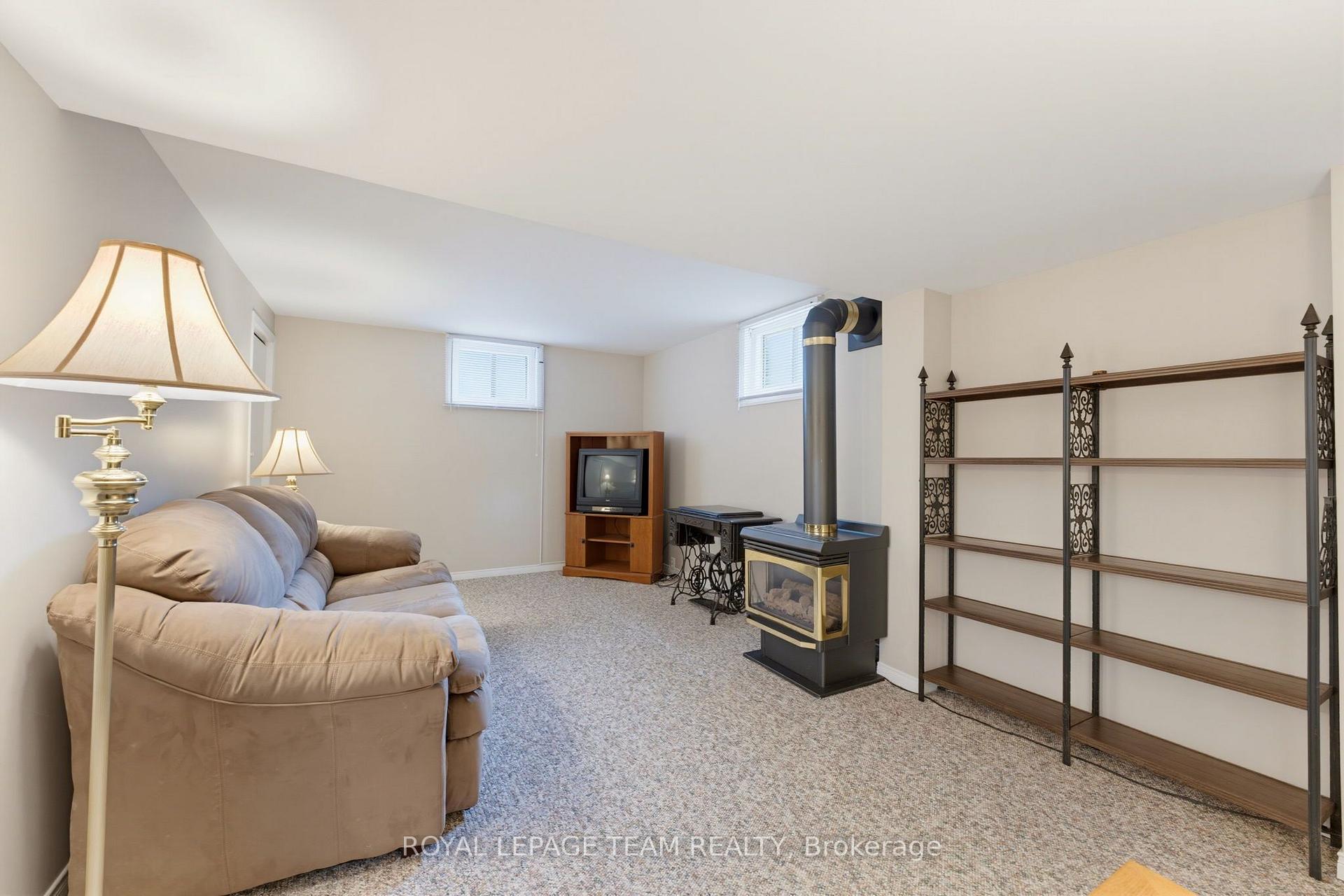 Photo 22 of 28 Catherine Street, Smiths Falls, Smiths Falls — HOMEH