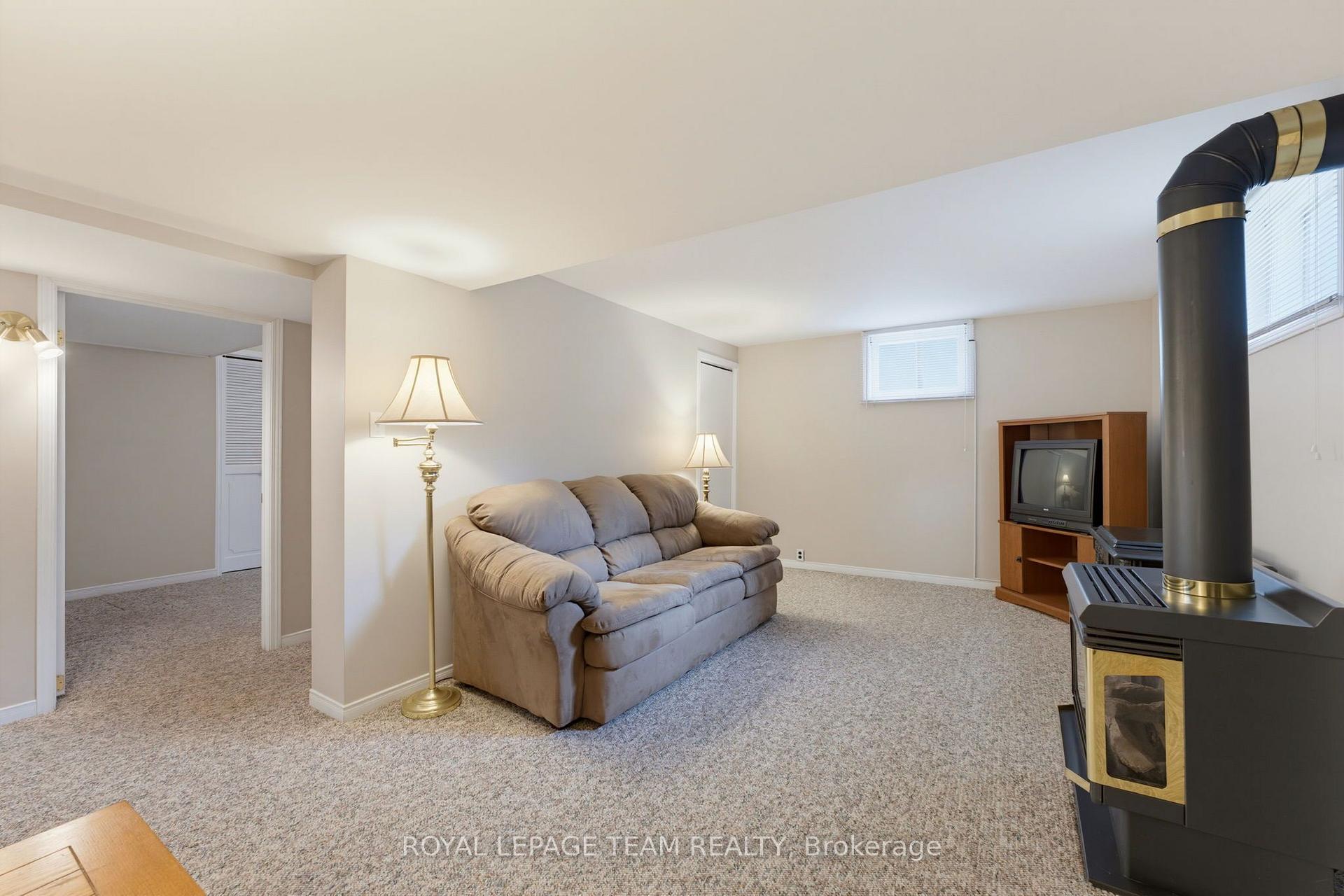 Photo 23 of 28 Catherine Street, Smiths Falls, Smiths Falls — HOMEH