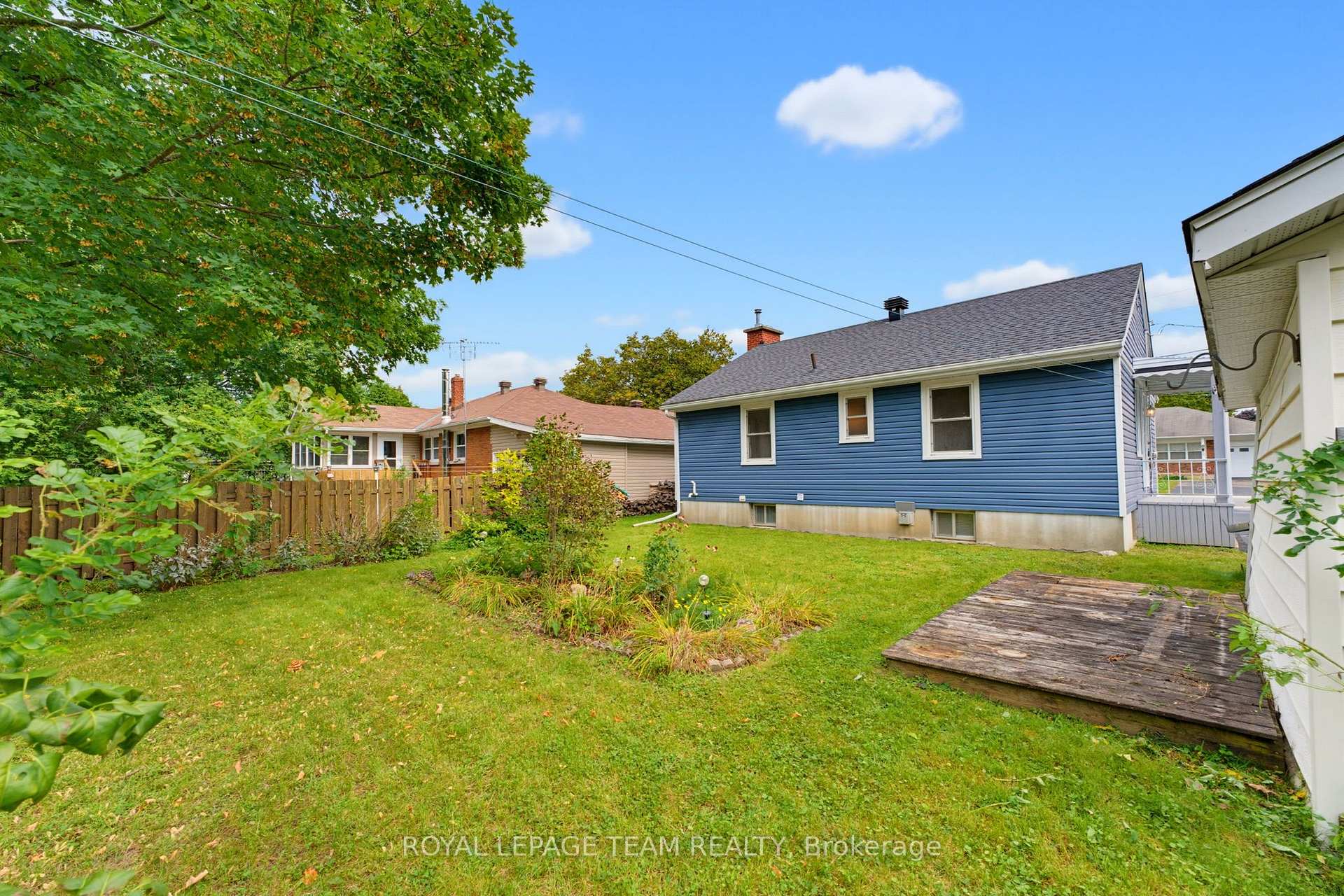 Photo 32 of 28 Catherine Street, Smiths Falls, Smiths Falls — HOMEH