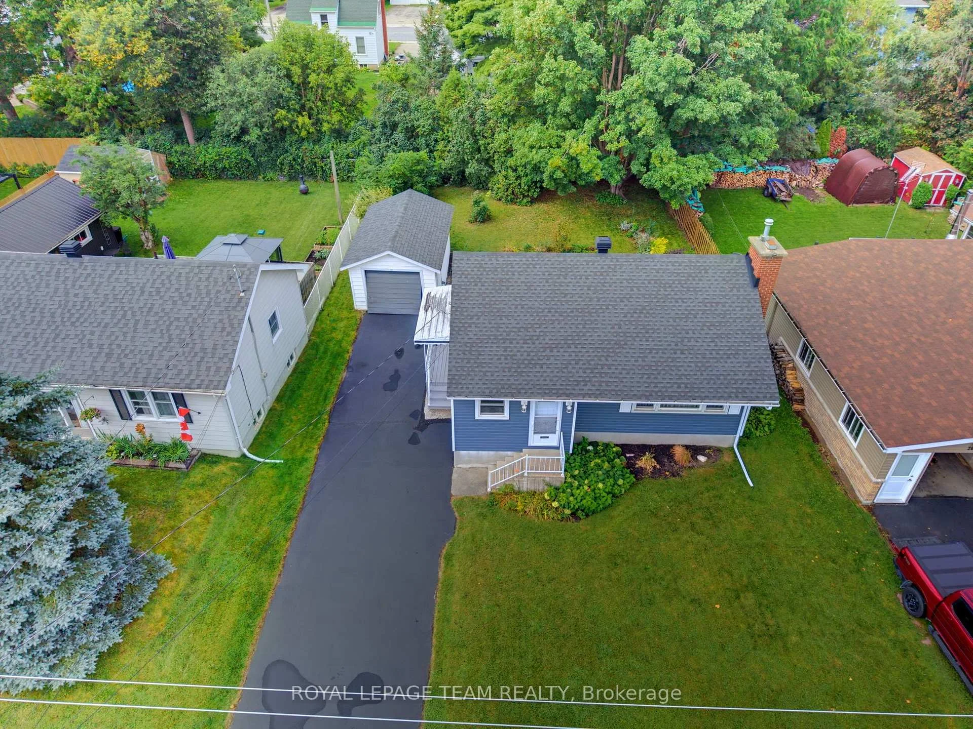Photo 4 of 28 Catherine Street, Smiths Falls, Smiths Falls — HOMEH