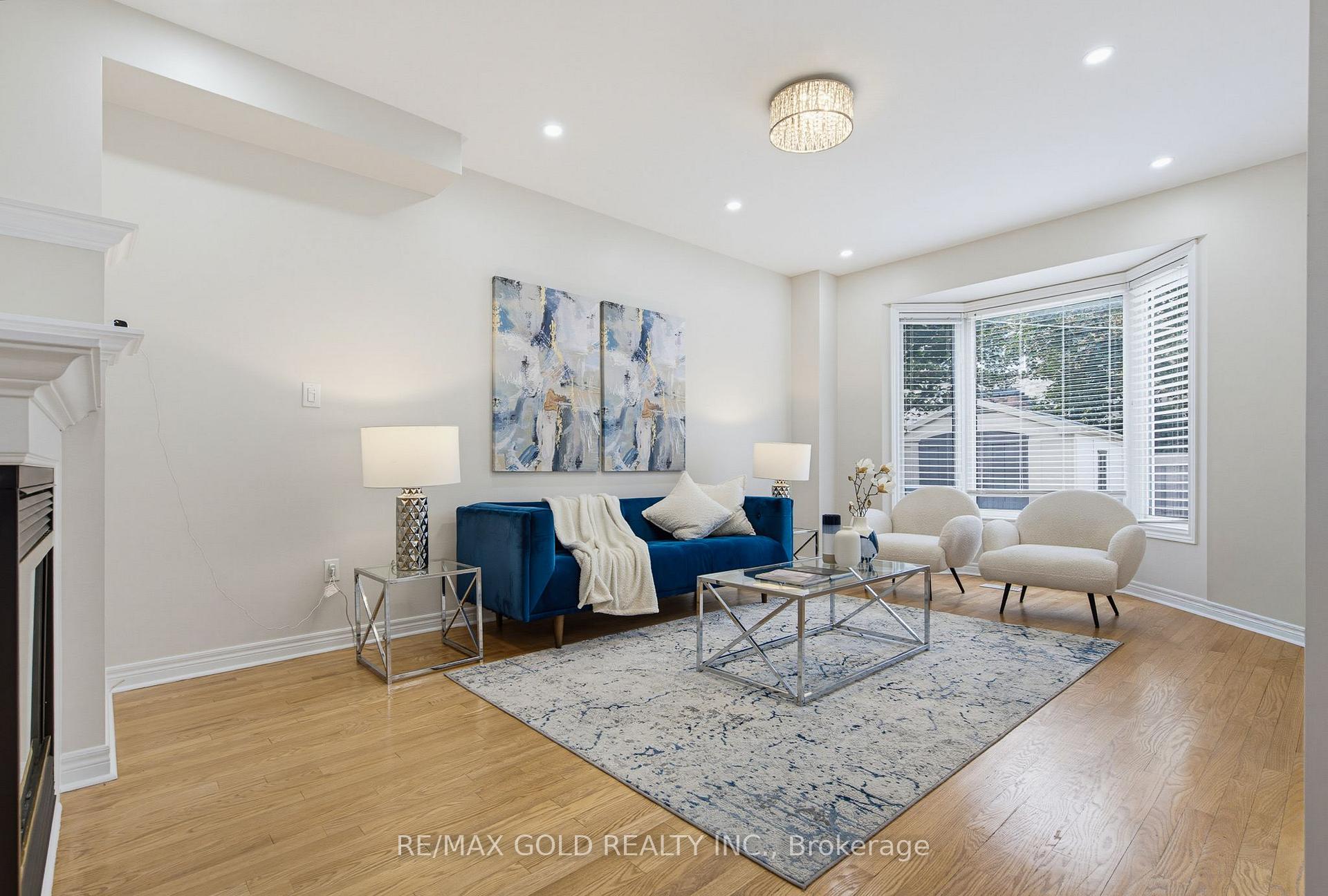 Photo 4 of 75 Watsonbrook Drive, Brampton, Sandringham-Wellington — HOMEH
