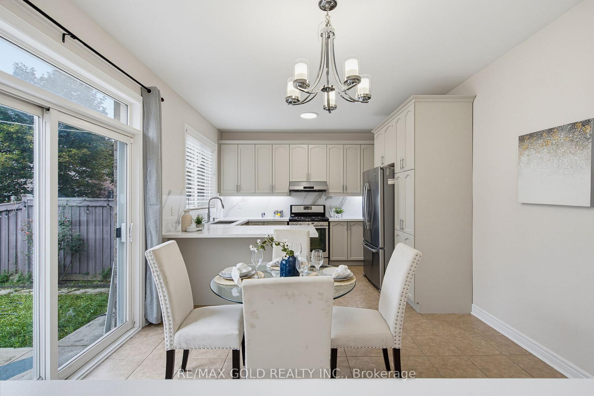 Photo 6 of 75 Watsonbrook Drive, Brampton, Sandringham-Wellington — HOMEH