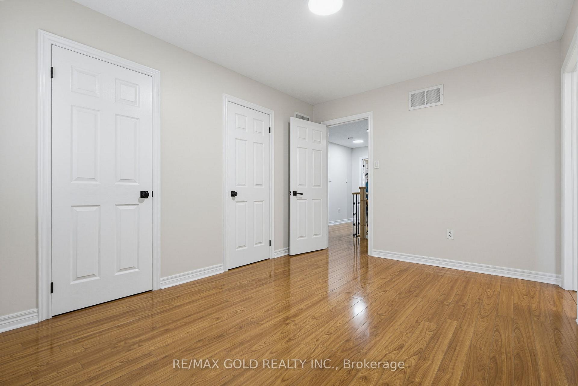 Photo 17 of 75 Watsonbrook Drive, Brampton, Sandringham-Wellington — HOMEH
