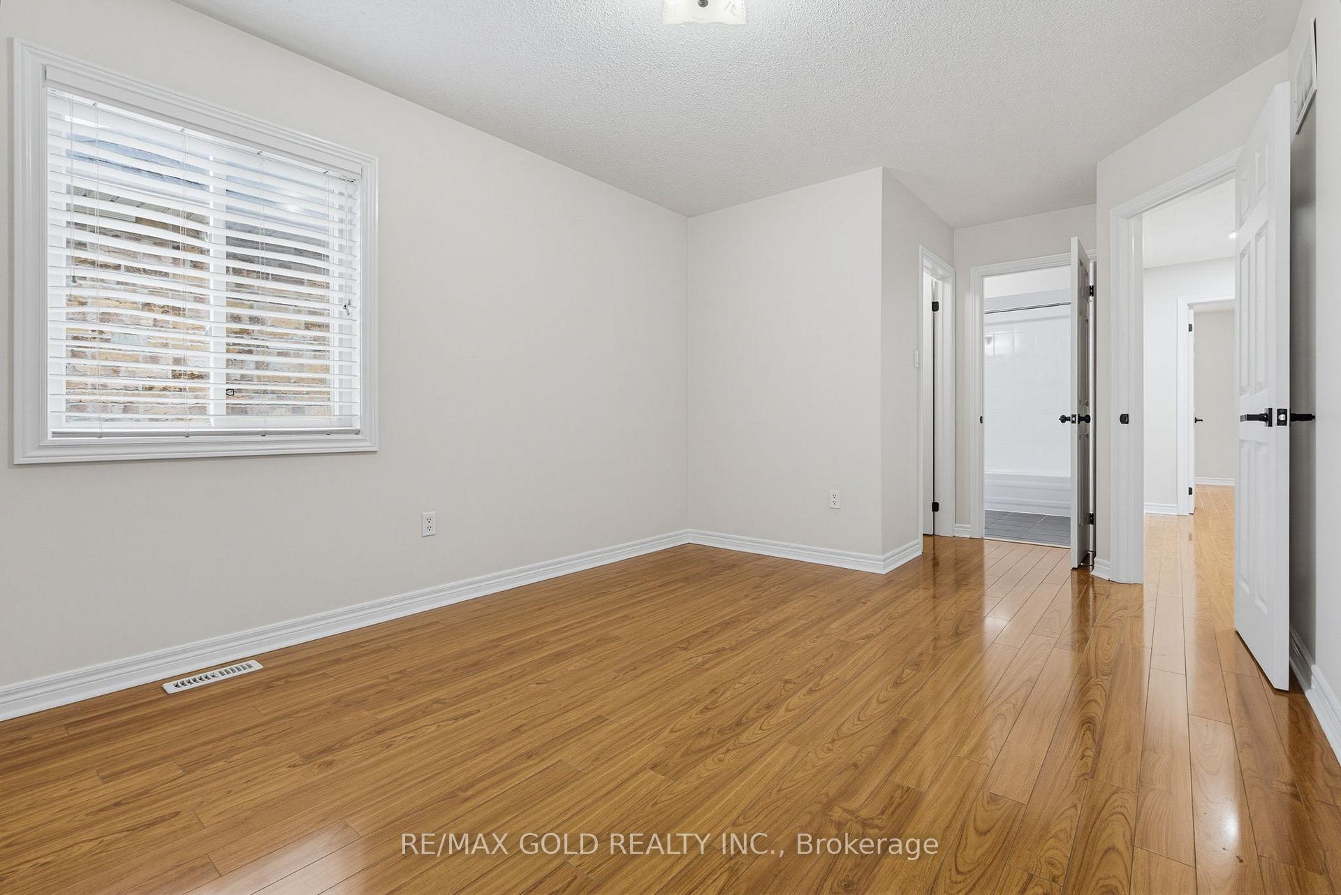 Photo 20 of 75 Watsonbrook Drive, Brampton, Sandringham-Wellington — HOMEH