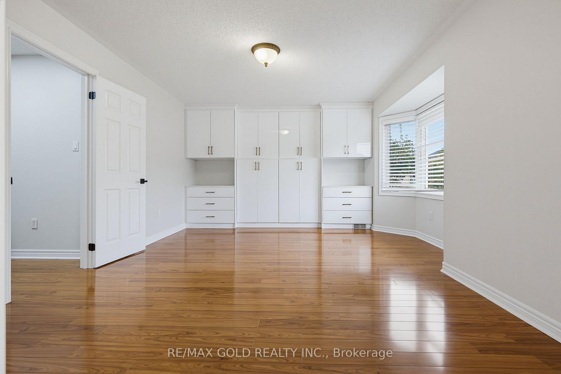 Photo 23 of 75 Watsonbrook Drive, Brampton, Sandringham-Wellington — HOMEH