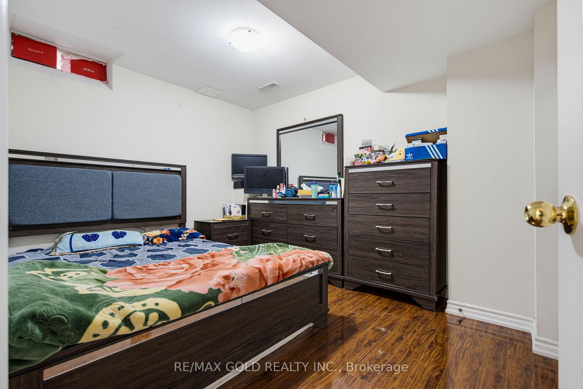 Photo 30 of 75 Watsonbrook Drive, Brampton, Sandringham-Wellington — HOMEH