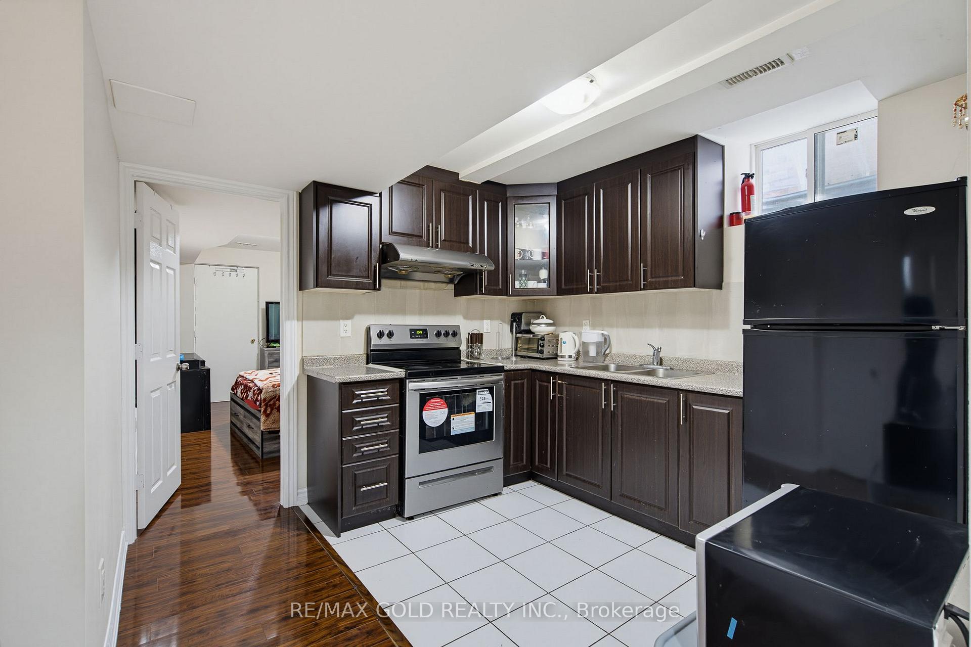 Photo 32 of 75 Watsonbrook Drive, Brampton, Sandringham-Wellington — HOMEH