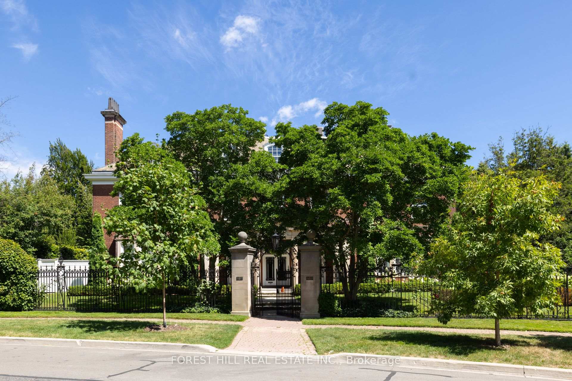 Photo 2 of Unit PH, 1 Chestnut Park, Toronto, Rosedale-Moore Park — HOMEH