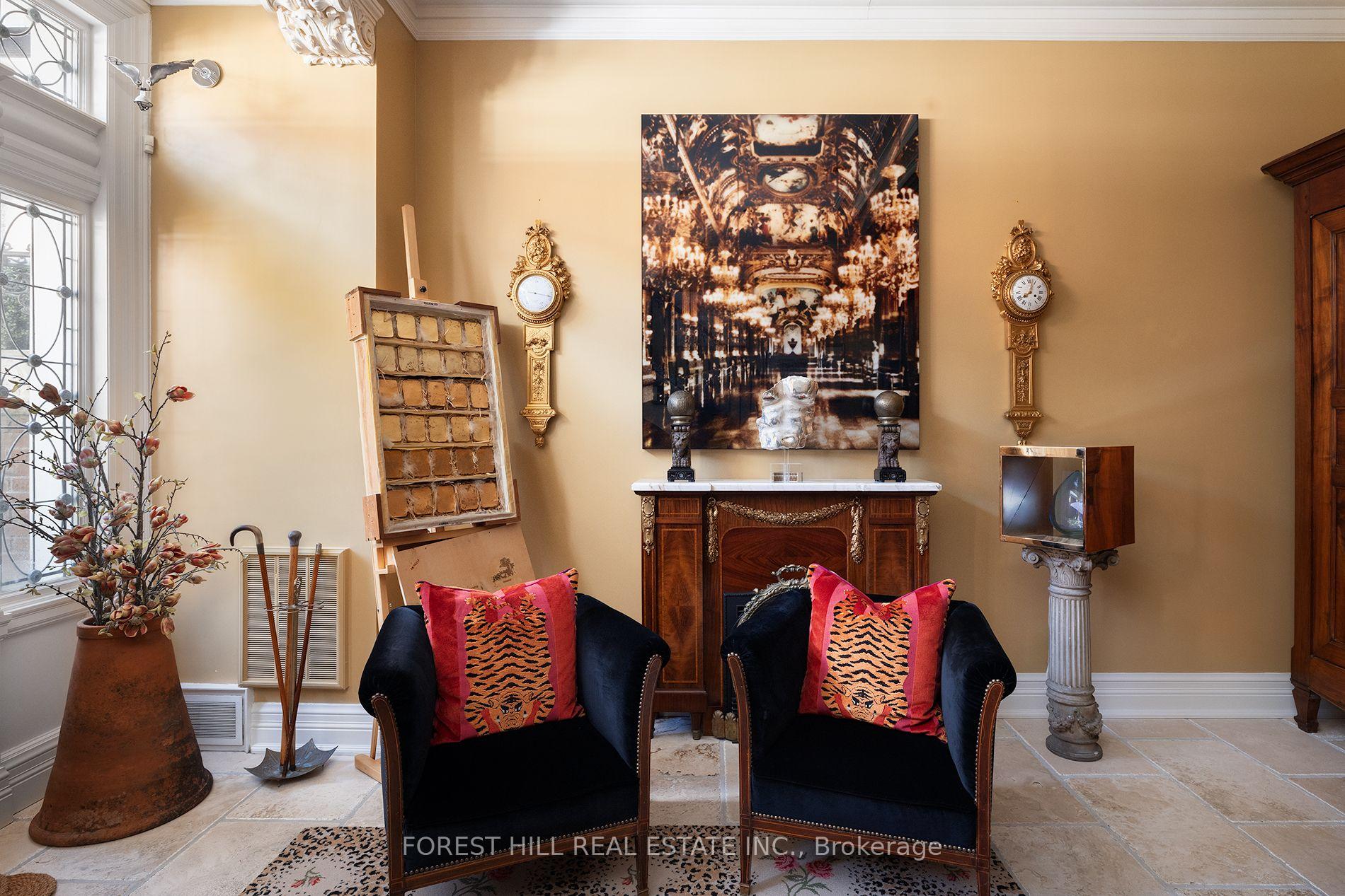 Photo 5 of Unit PH, 1 Chestnut Park, Toronto, Rosedale-Moore Park — HOMEH