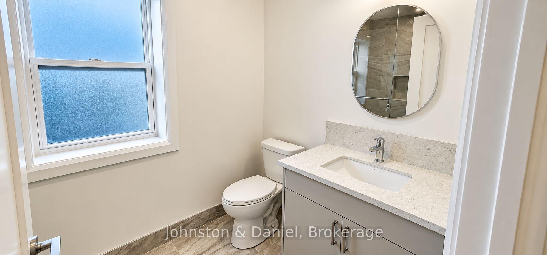 Photo 10 of Unit 301, 2579 Yonge Street, Toronto, Mount Pleasant East — HOMEH