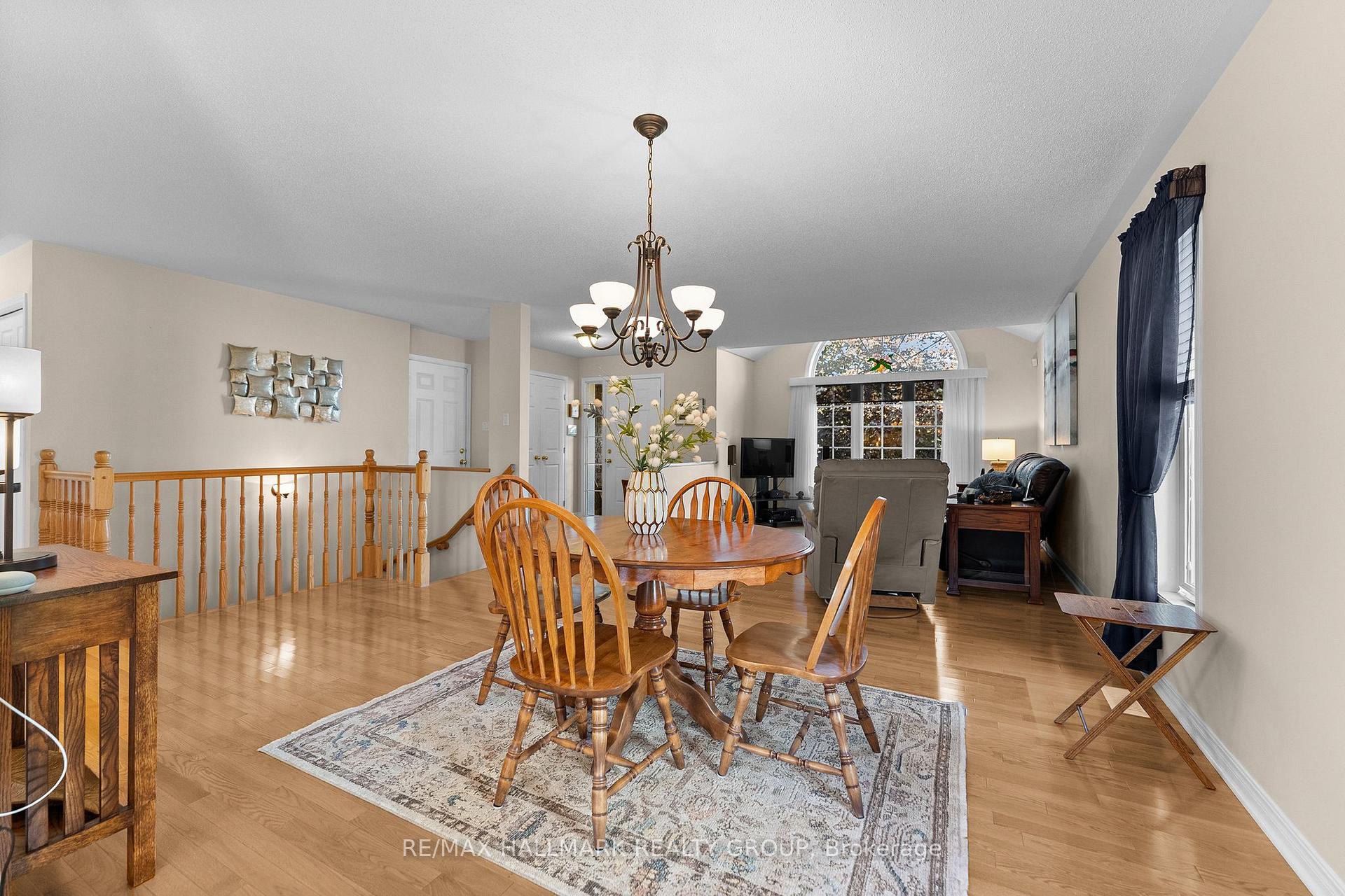 Photo 12 of 95 Lloydalex Crescent, Ottawa, Stittsville (North) — HOMEH