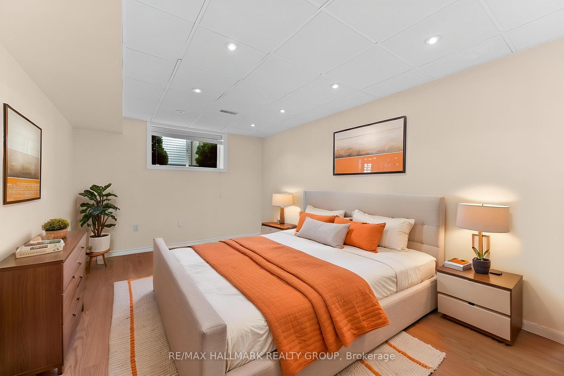 Photo 25 of 95 Lloydalex Crescent, Ottawa, Stittsville (North) — HOMEH