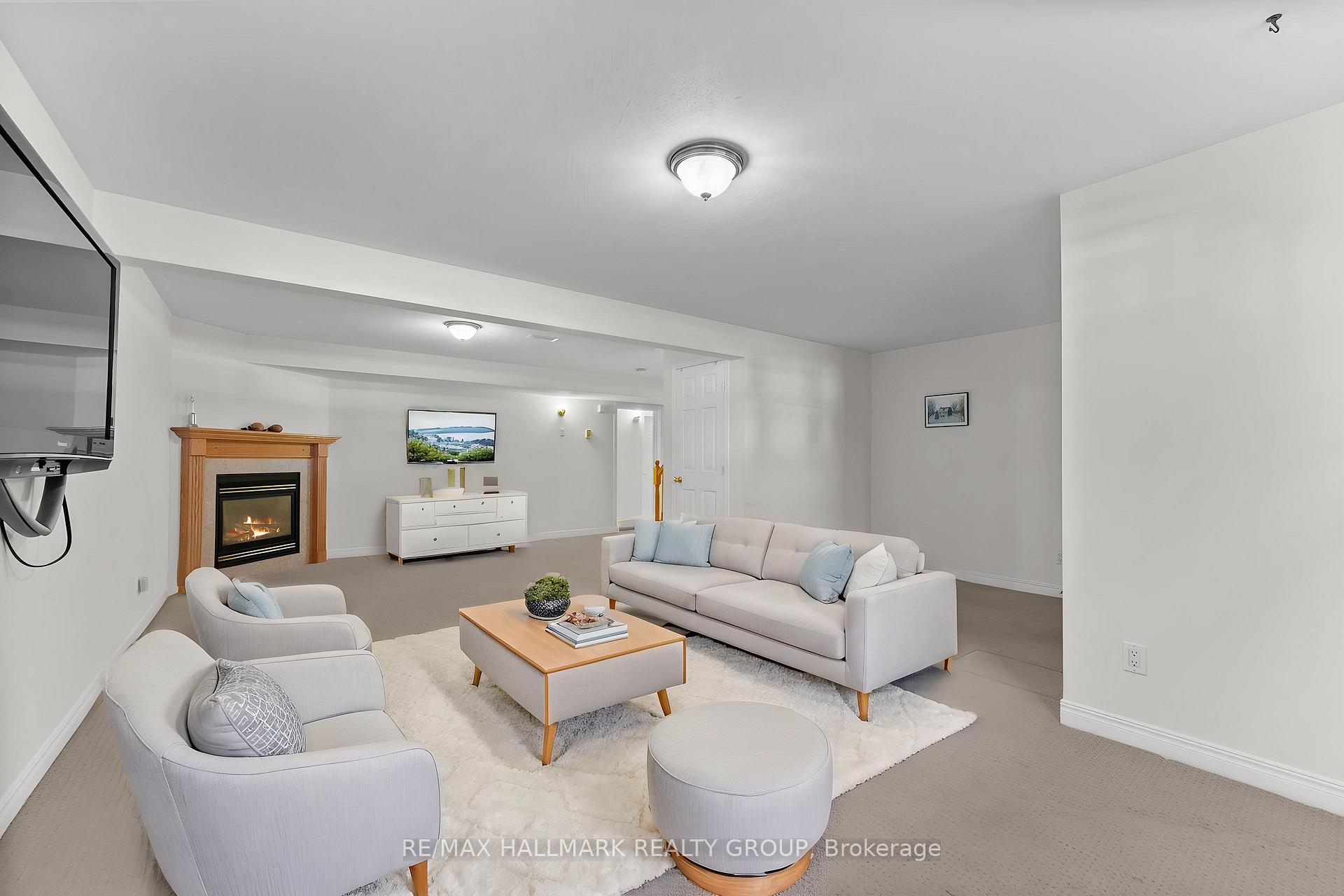 Photo 28 of 95 Lloydalex Crescent, Ottawa, Stittsville (North) — HOMEH