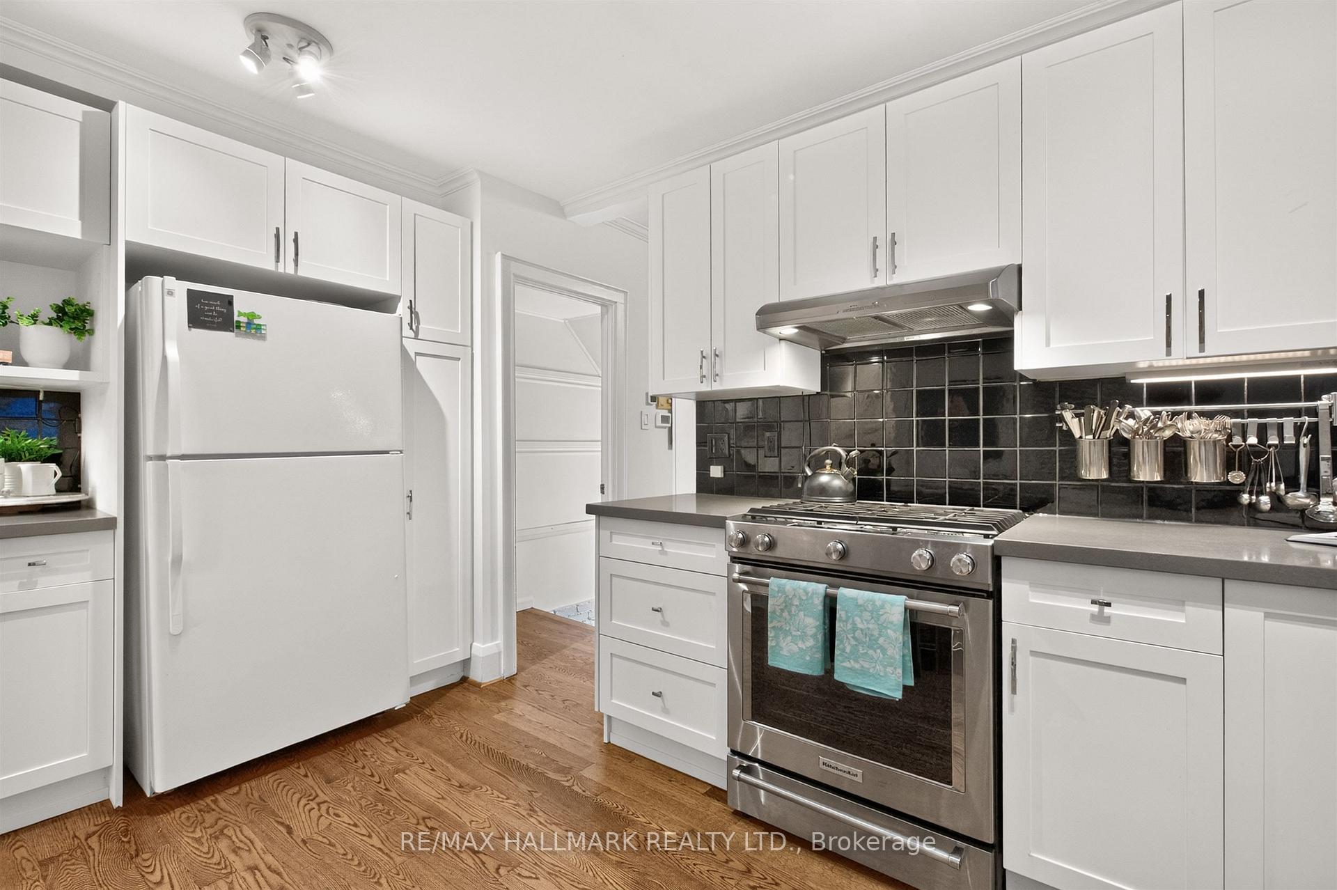Photo 15 of 337 Balliol Street, Toronto, Mount Pleasant East — HOMEH