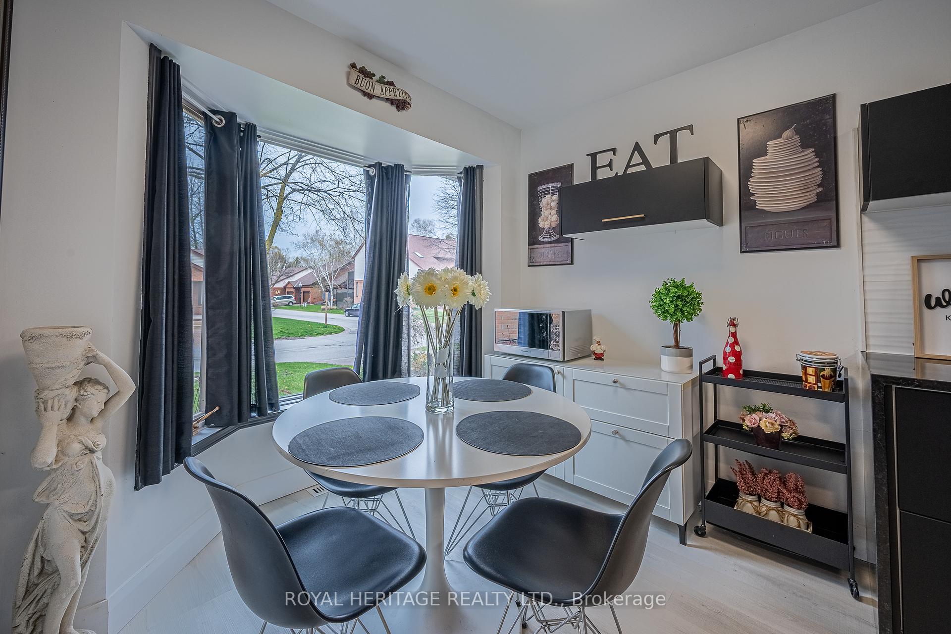 Photo 3 of Unit 26, 84 Green Briar Road, New Tecumseth, Alliston — HOMEH