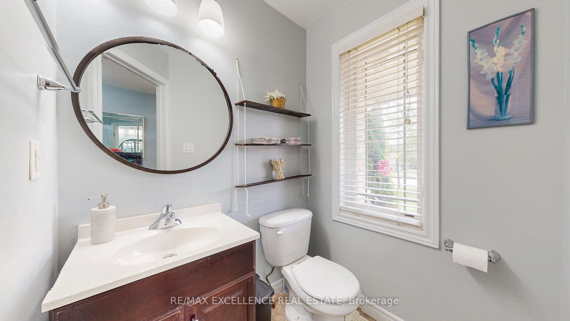 Photo 14 of 4875 Adam Court, Lincoln, Beamsville — HOMEH