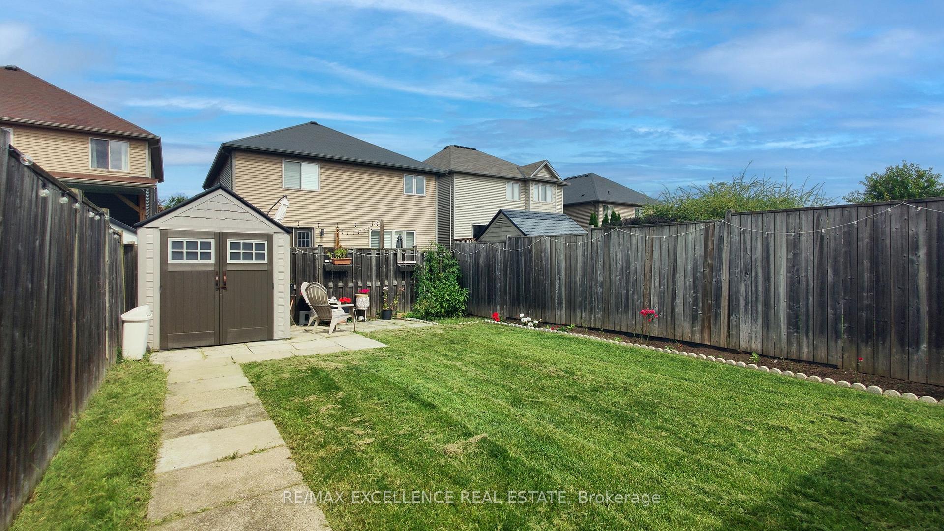 Photo 38 of 4875 Adam Court, Lincoln, Beamsville — HOMEH